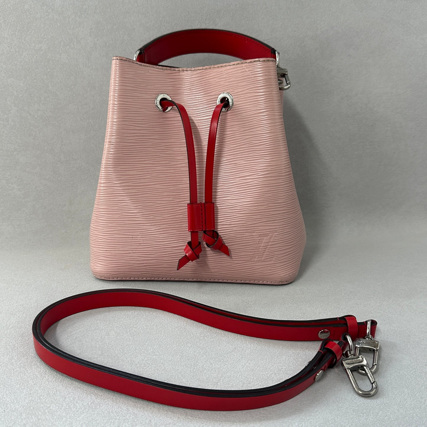 Louis Vuitton - Noe - Leather - Pink - (small)