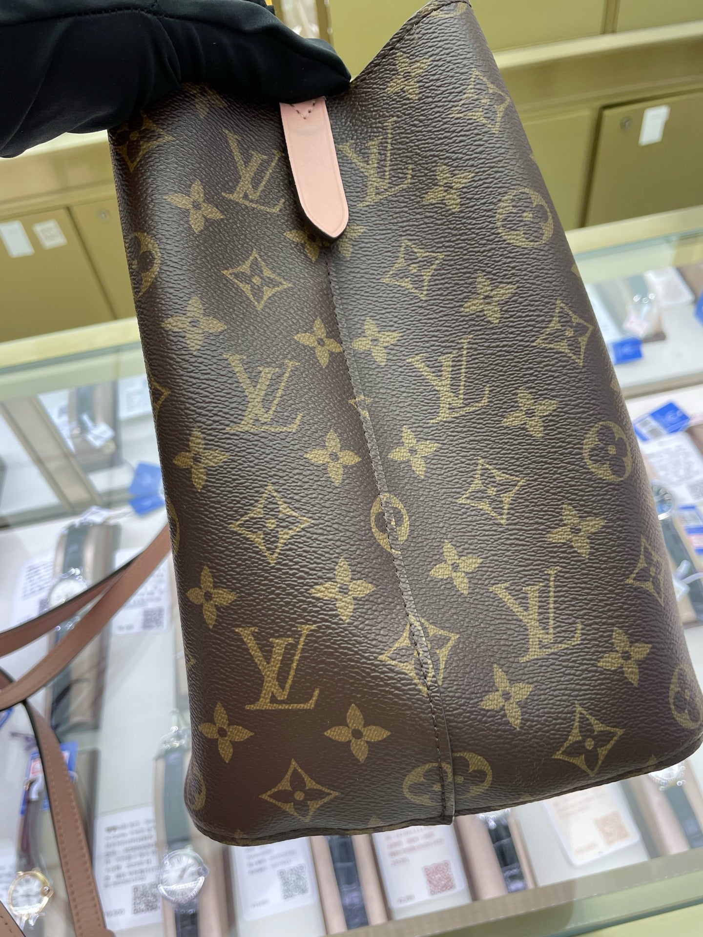 Louis Vuitton - Noe - Leather - Pink - (small)