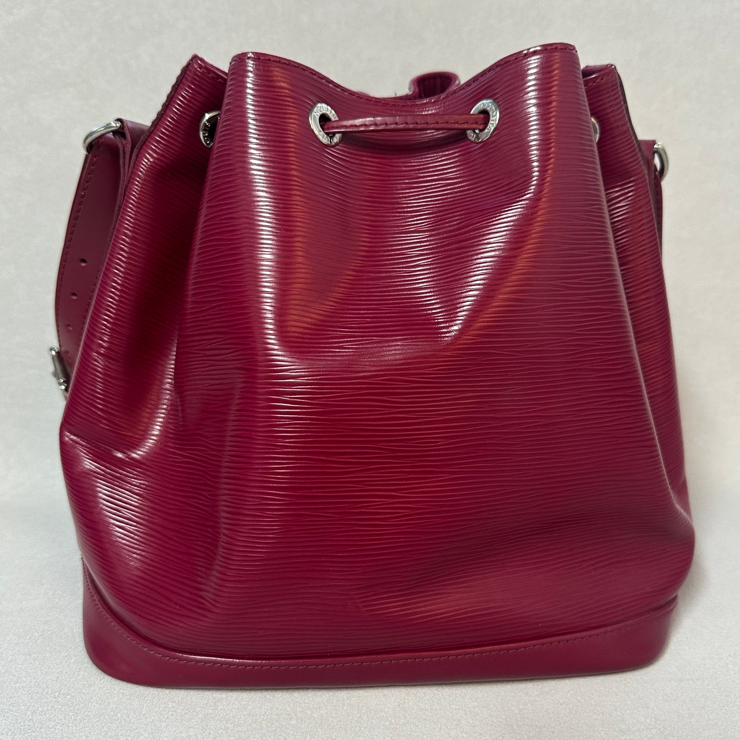 Louis Vuitton - Noé - Leather - Purple - (medium)