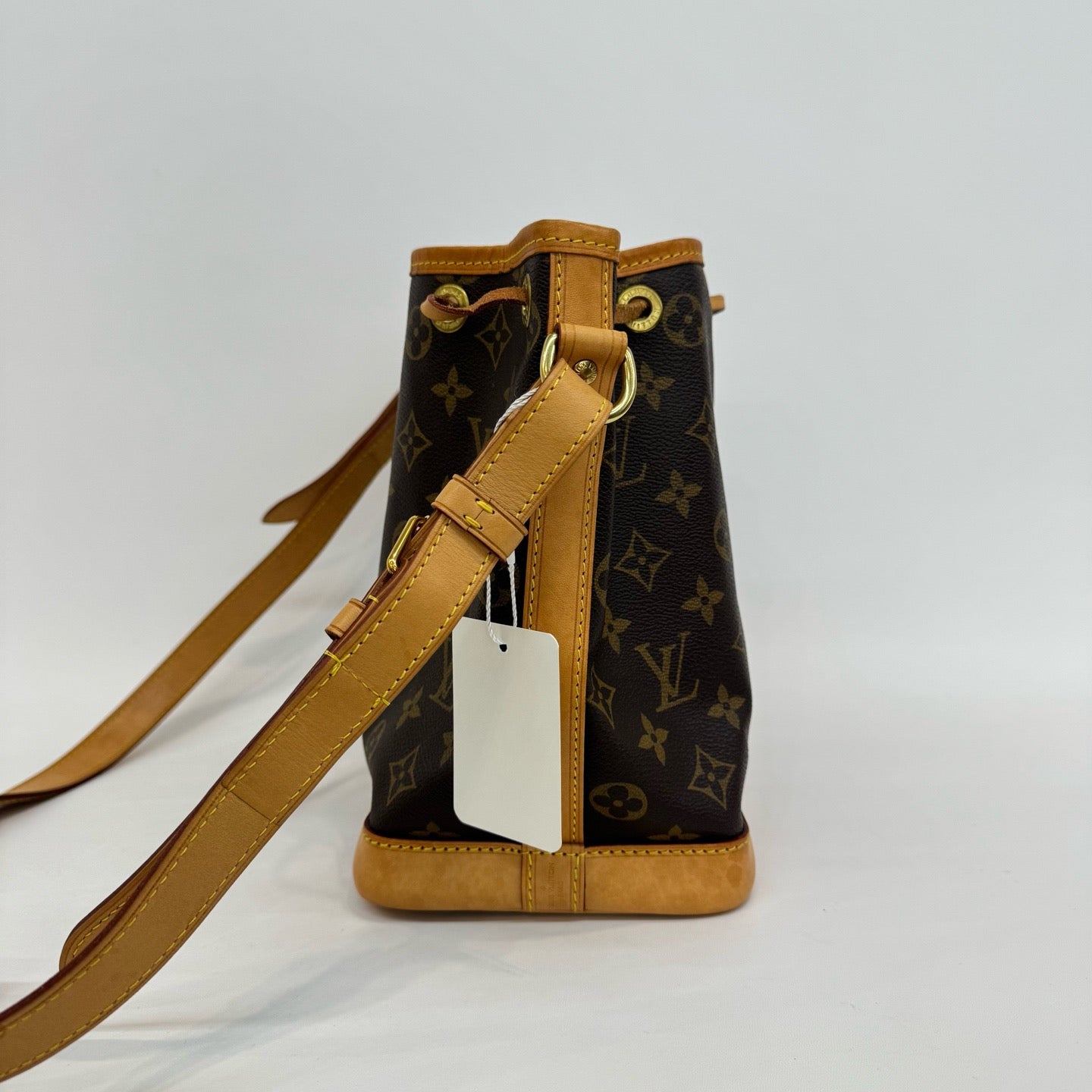 Louis Vuitton - Noe - Monogram canvas with Vachetta leather trim - Brown - (Medium)