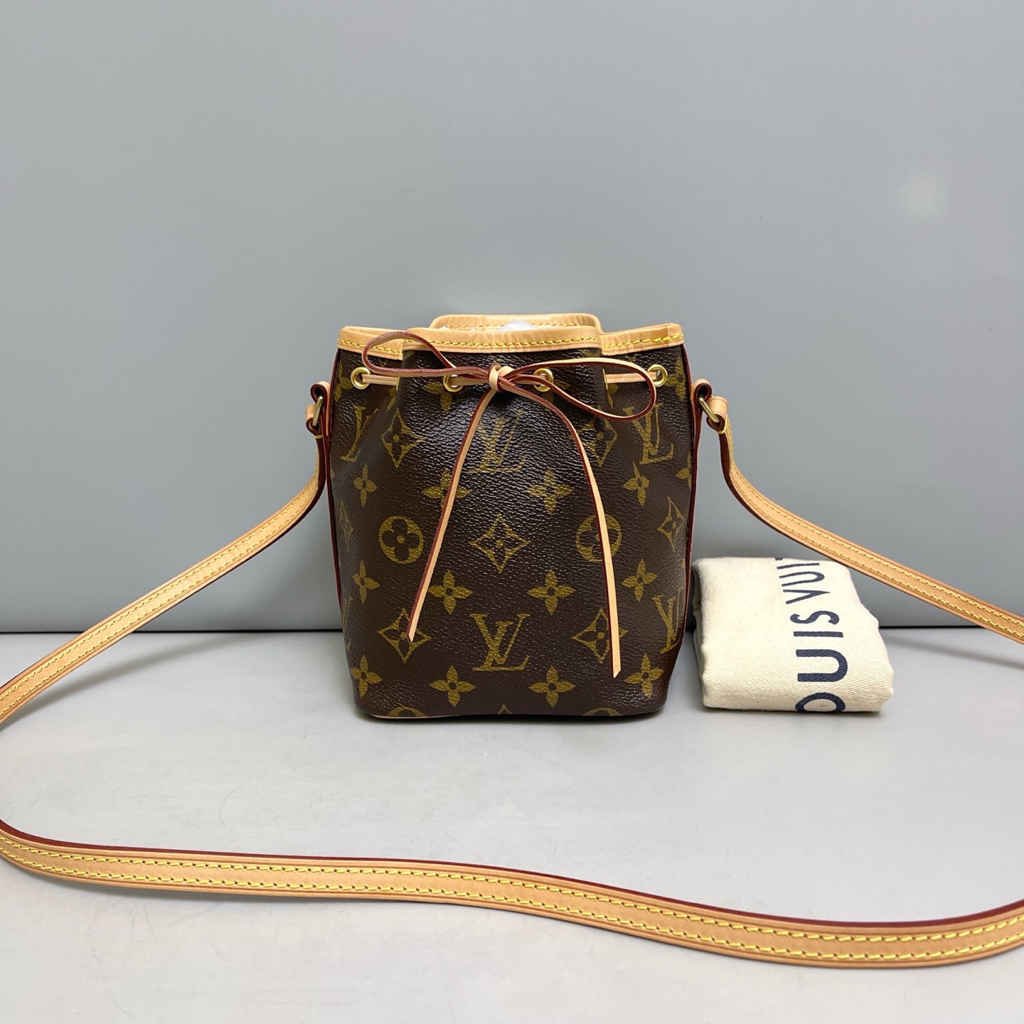 Louis Vuitton - Noe Nano - Leather - Brown - (mini)