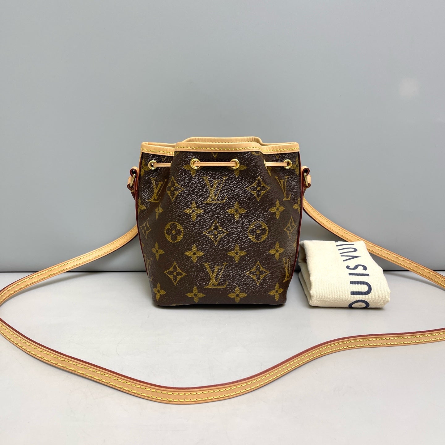 Louis Vuitton - Noe Nano - Leather - Brown - (mini)