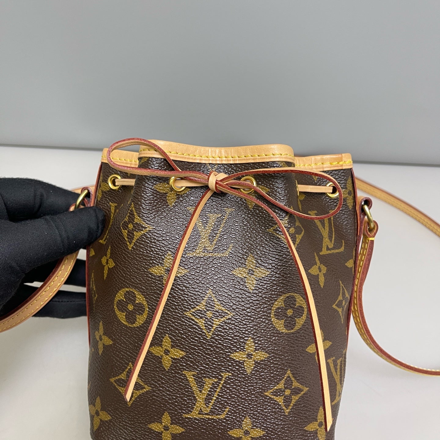 Louis Vuitton - Noe Nano - Leather - Brown - (mini)