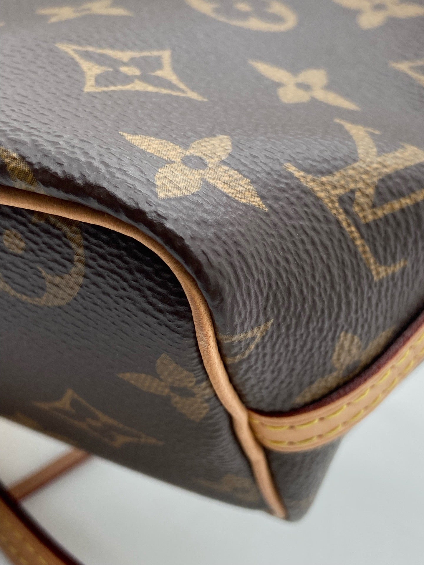 Louis Vuitton - Noe Nano - Leather - Brown - (mini)
