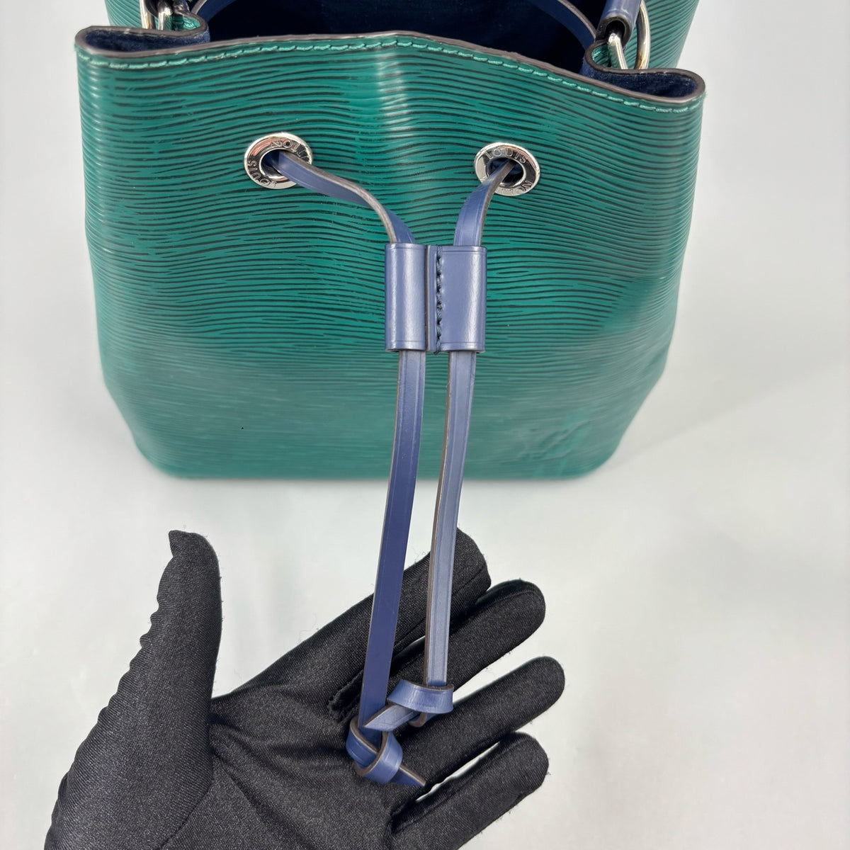 Louis Vuitton - Noe Small - Leather - Green - (small)
