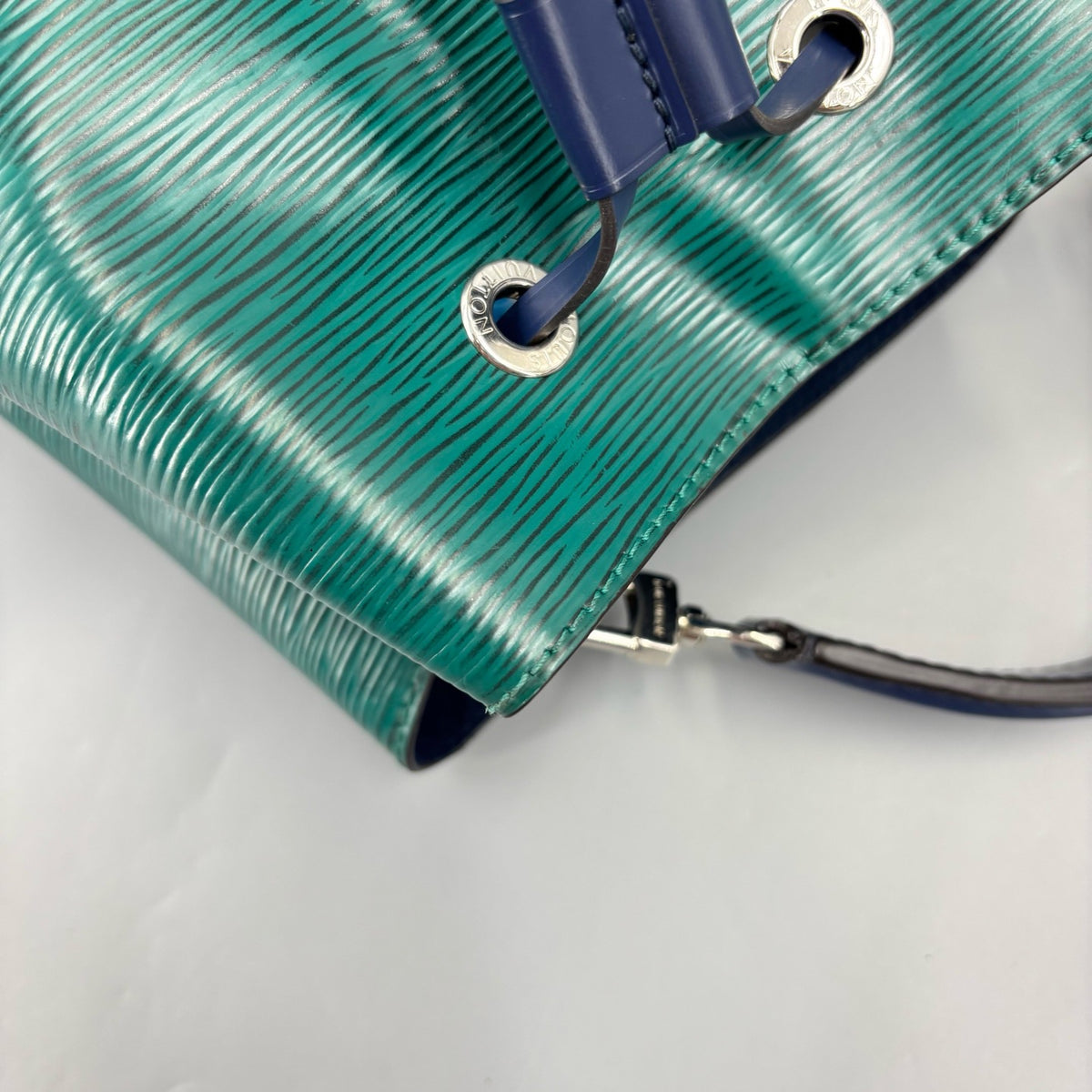 Louis Vuitton - Noe Small - Leather - Green - (small)