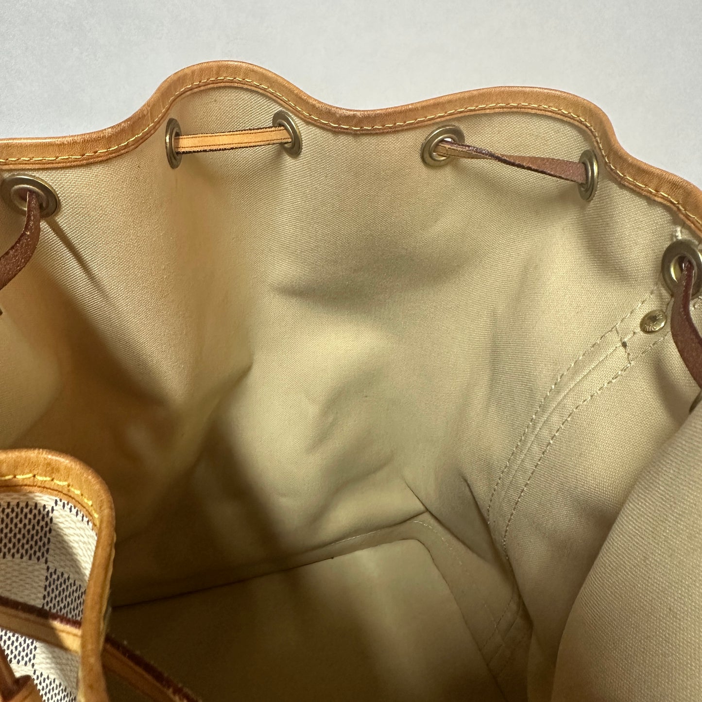 Louis Vuitton - Noé - Synthetic - White - (large)
