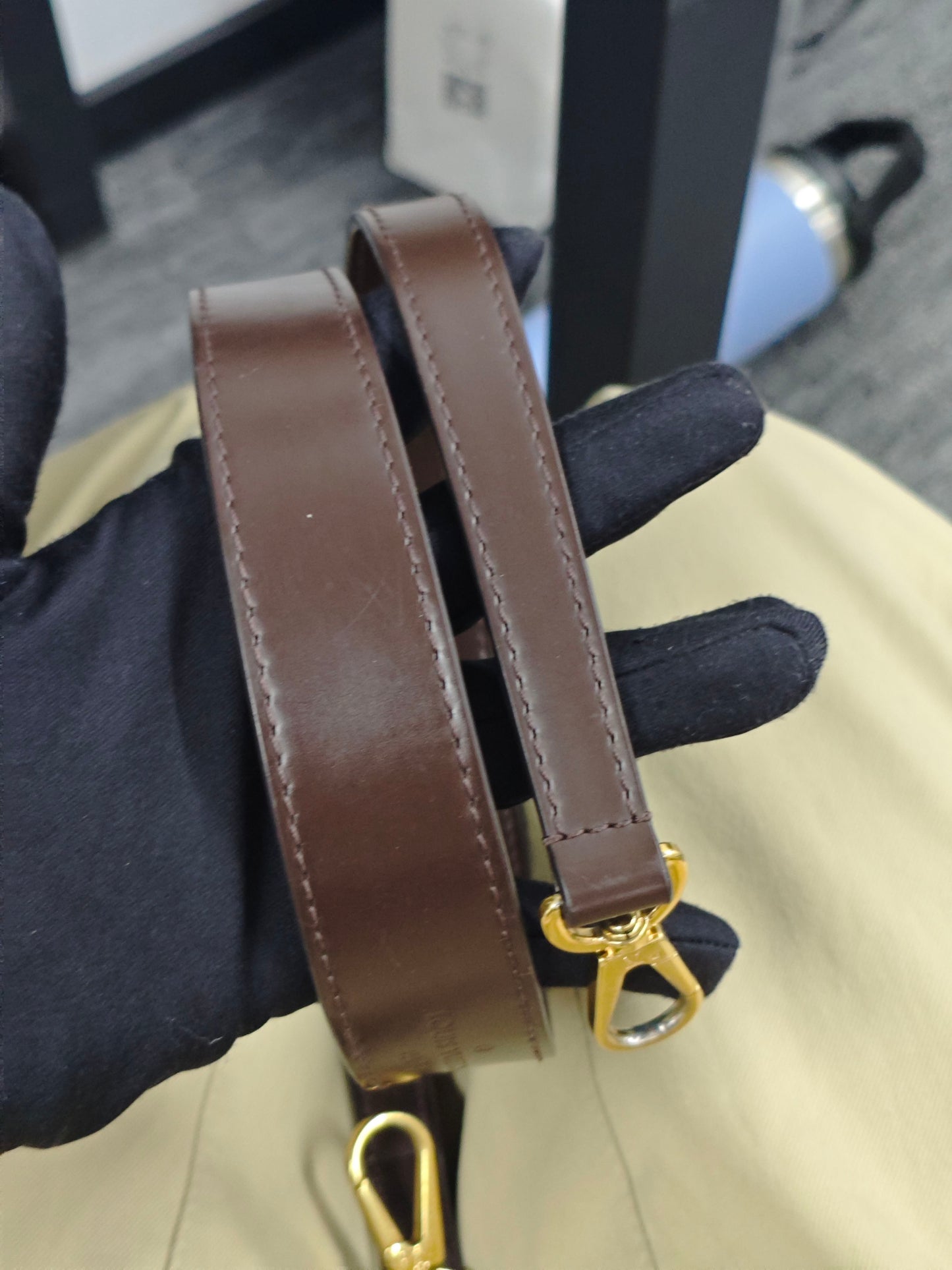 Louis Vuitton - Normandy - Leather - Brown - (medium)