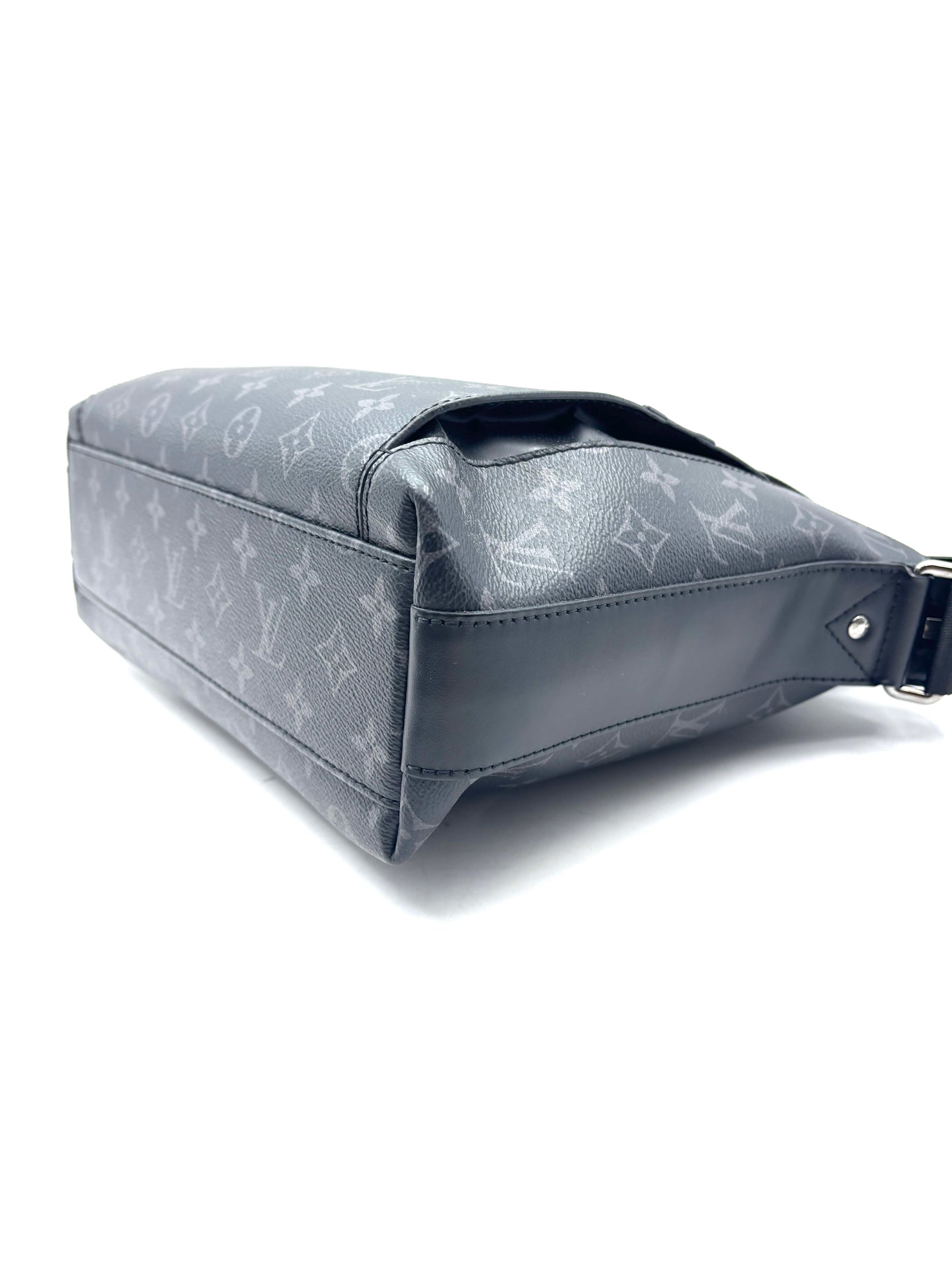Louis Vuitton - Odyssee - Leather - Black - (medium)