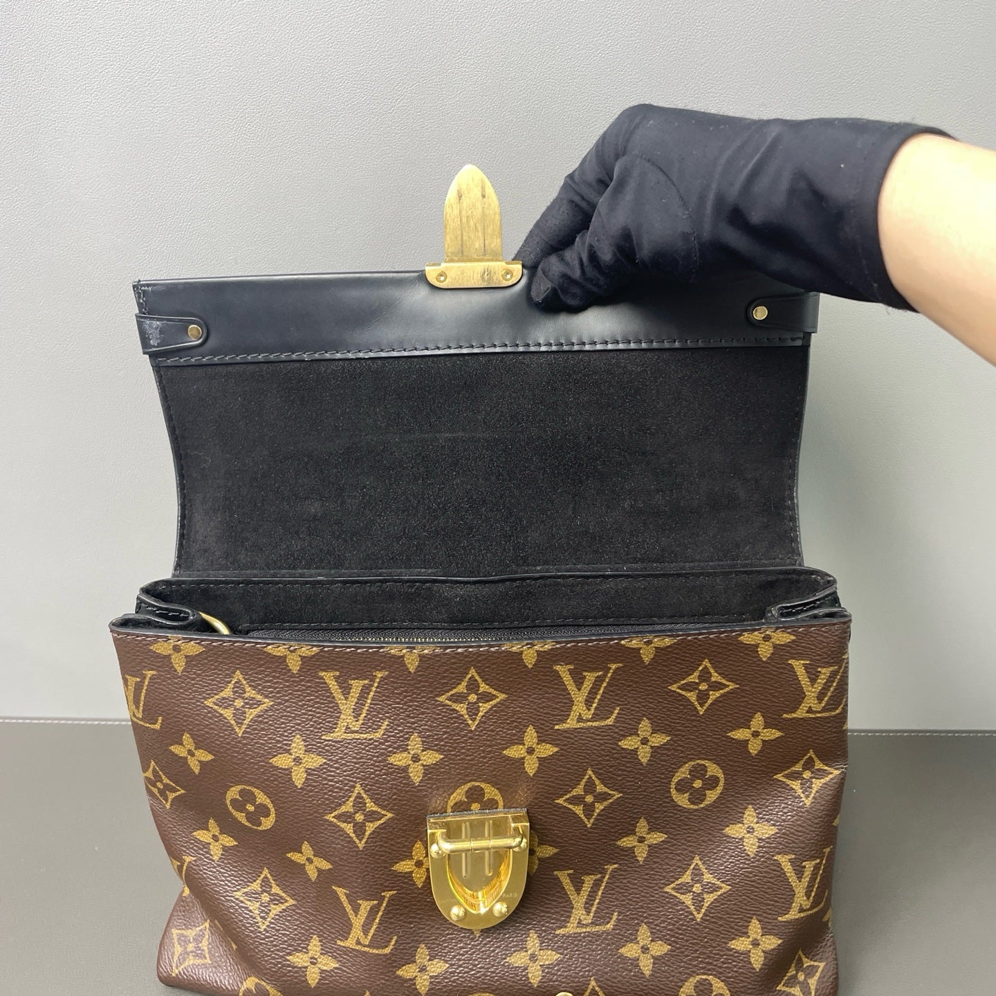 Louis Vuitton - One Handle - Leather - Multicolour - (medium)