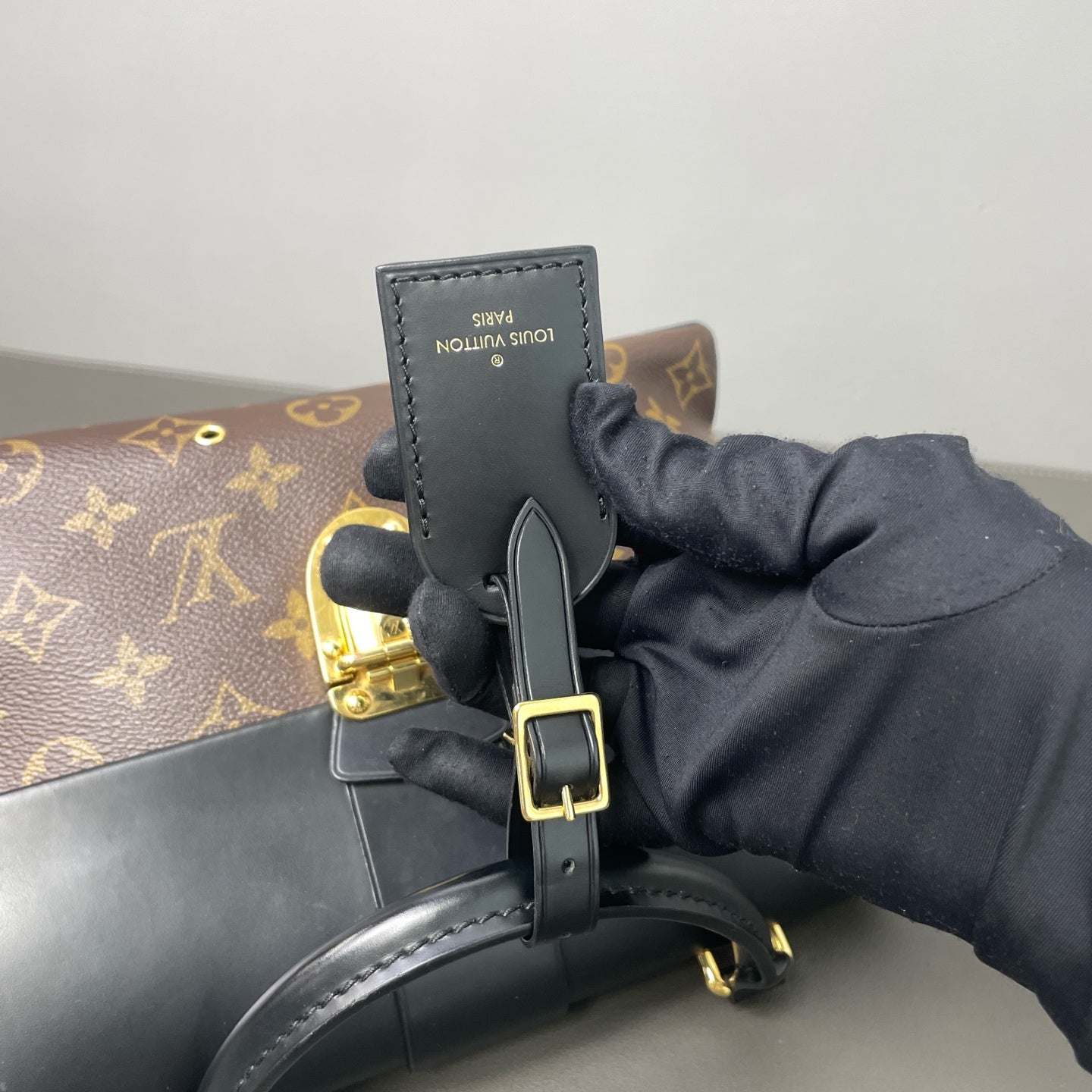 Louis Vuitton - One Handle - Leather - Multicolour - (medium)