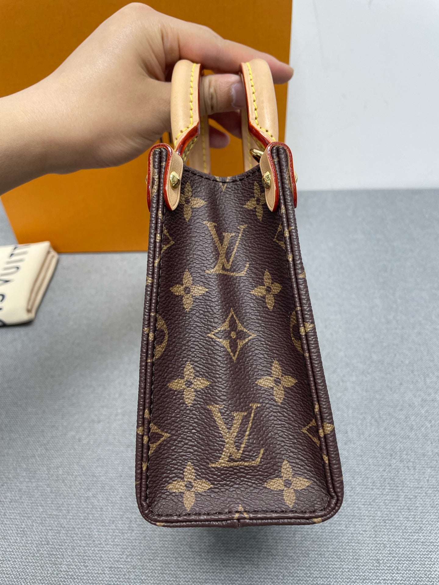Louis Vuitton - OnTheGo BB - Leather - Brown - (mini)