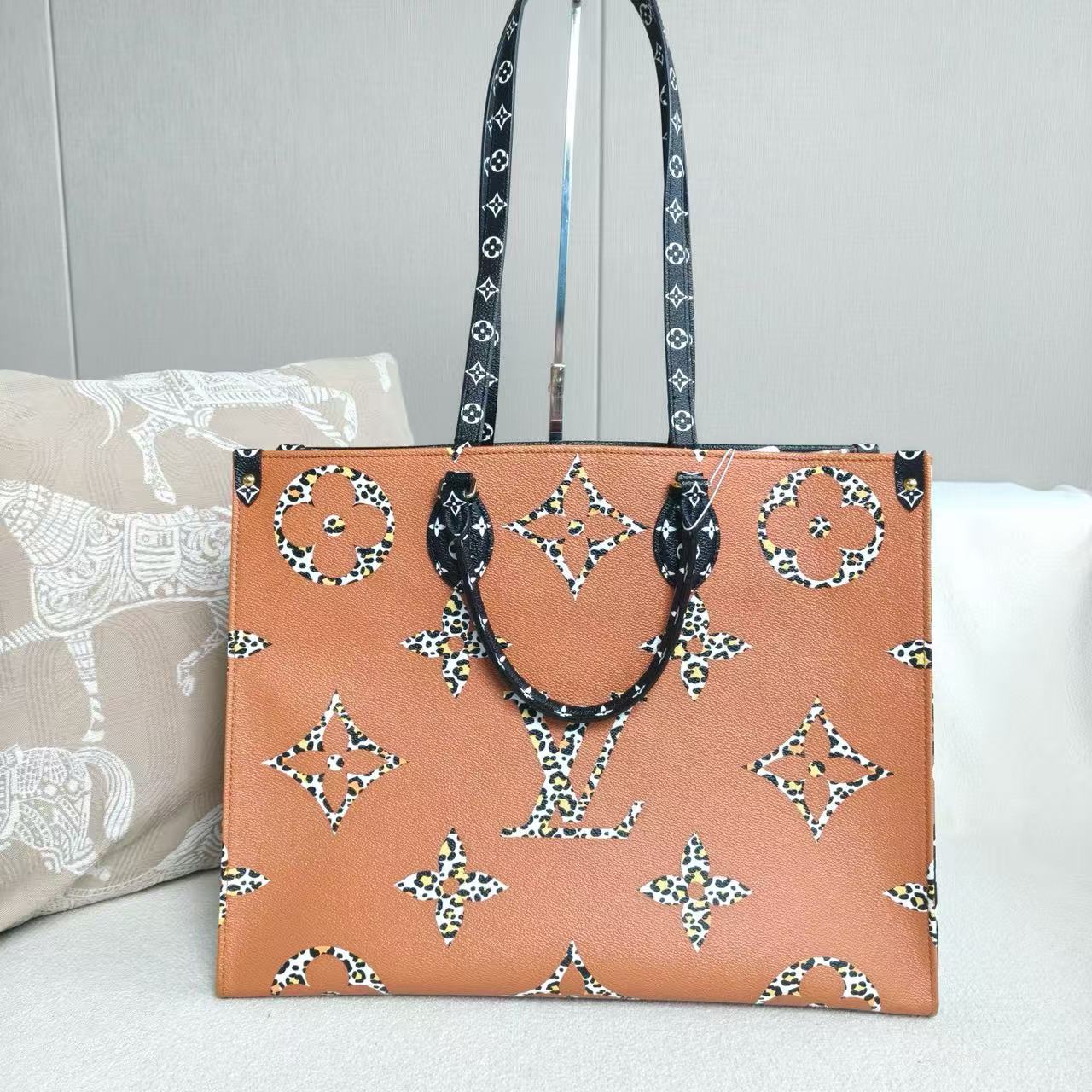 Louis Vuitton - Onthego GM Limited Jungle Series - Monogram Coated Canvas - Multicolour - (large)