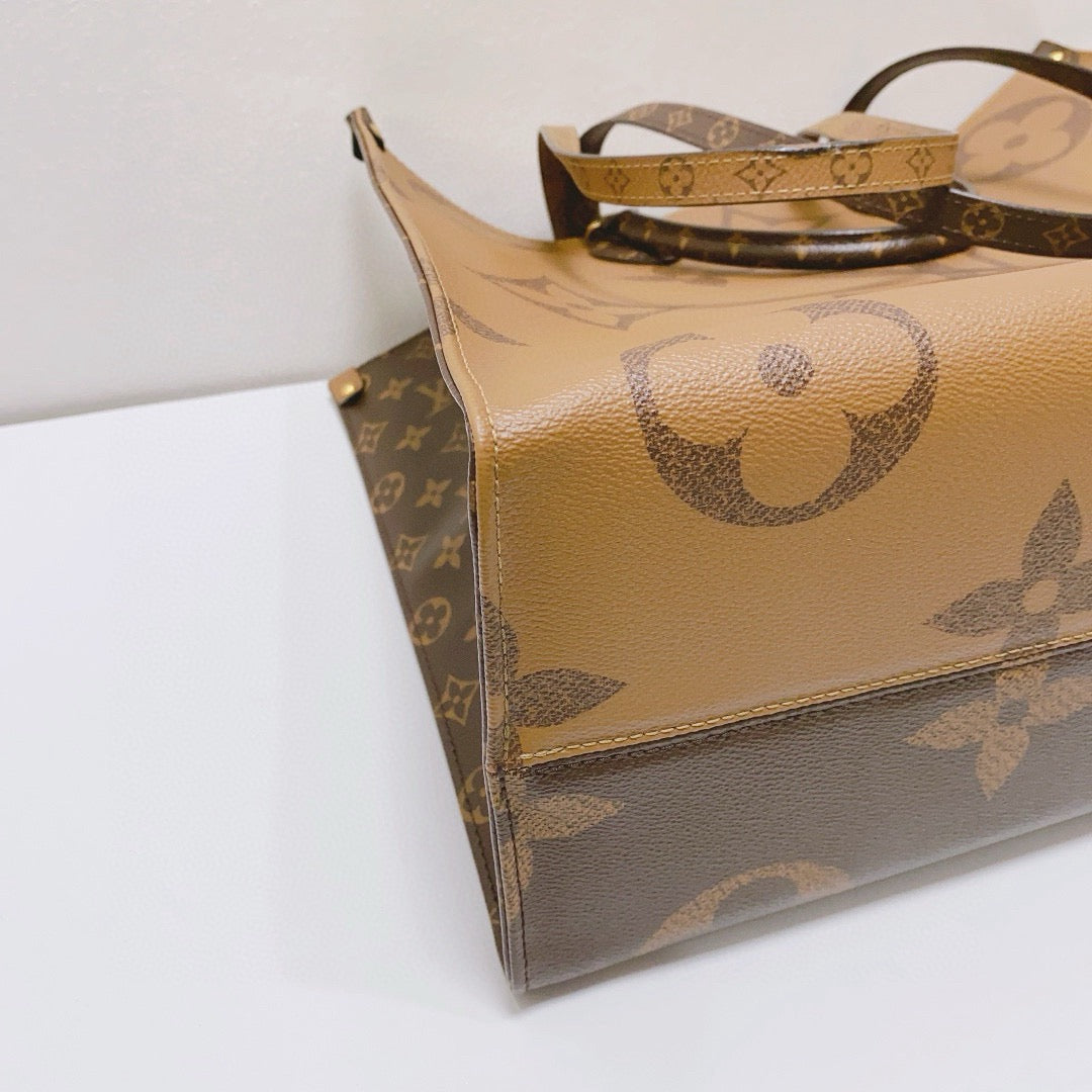 Louis Vuitton - OnTheGo GM - Monogram and Monogram Reverse coated canvas with leather trim - Brown - (Large)
