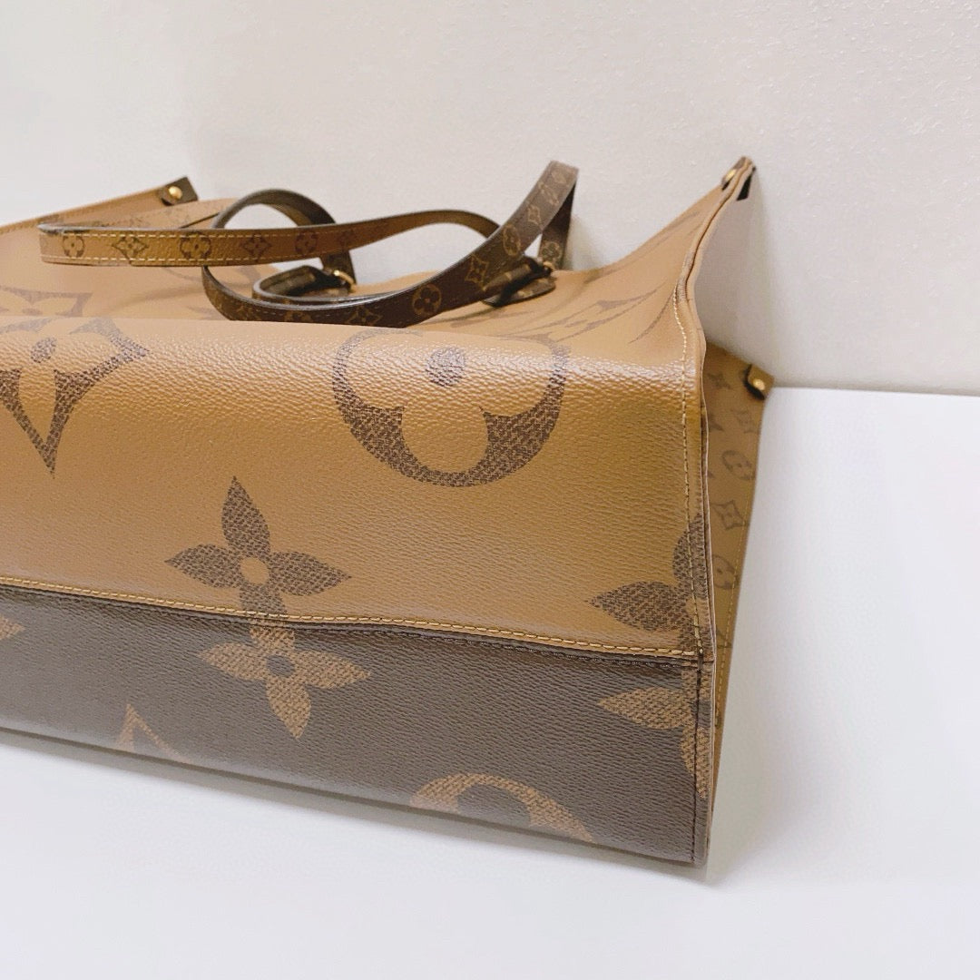 Louis Vuitton - OnTheGo GM - Monogram and Monogram Reverse coated canvas with leather trim - Brown - (Large)