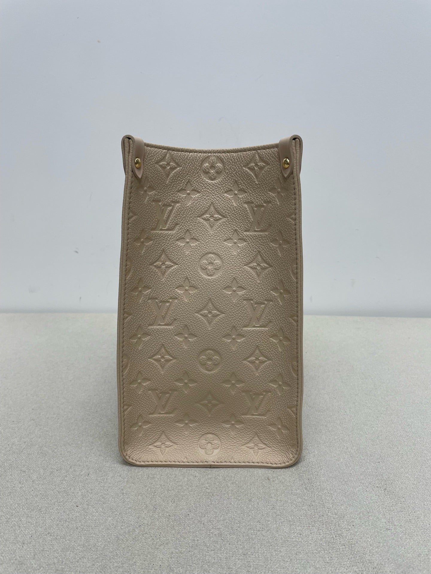 Louis Vuitton - OnTheGo - Leather - Beige - (medium)