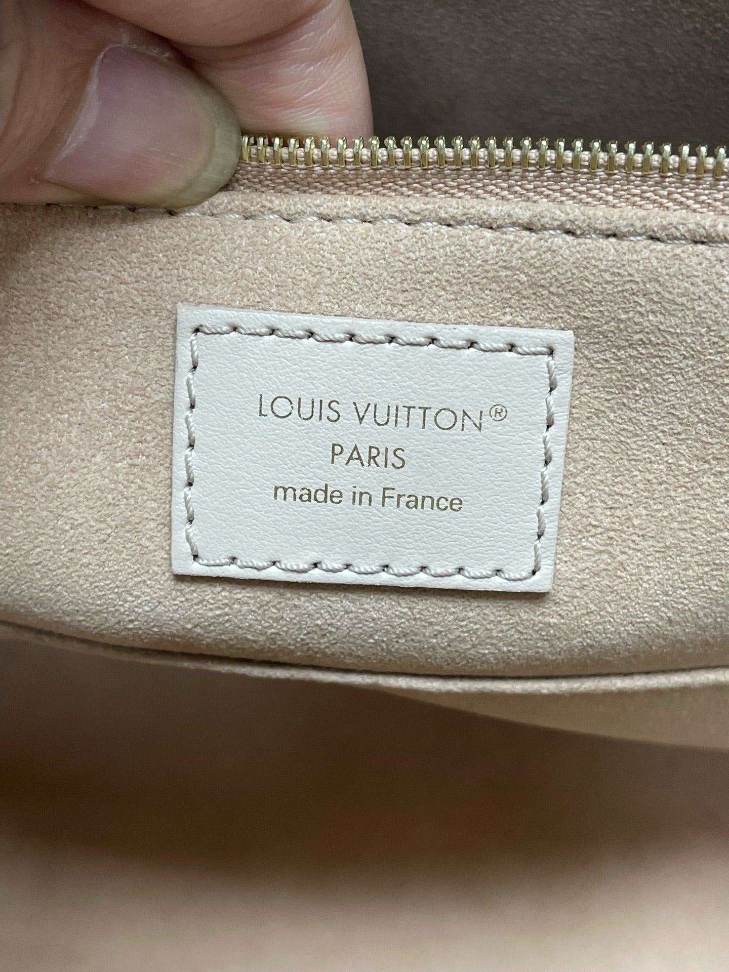Louis Vuitton - OnTheGo - Leather - Beige - (medium)