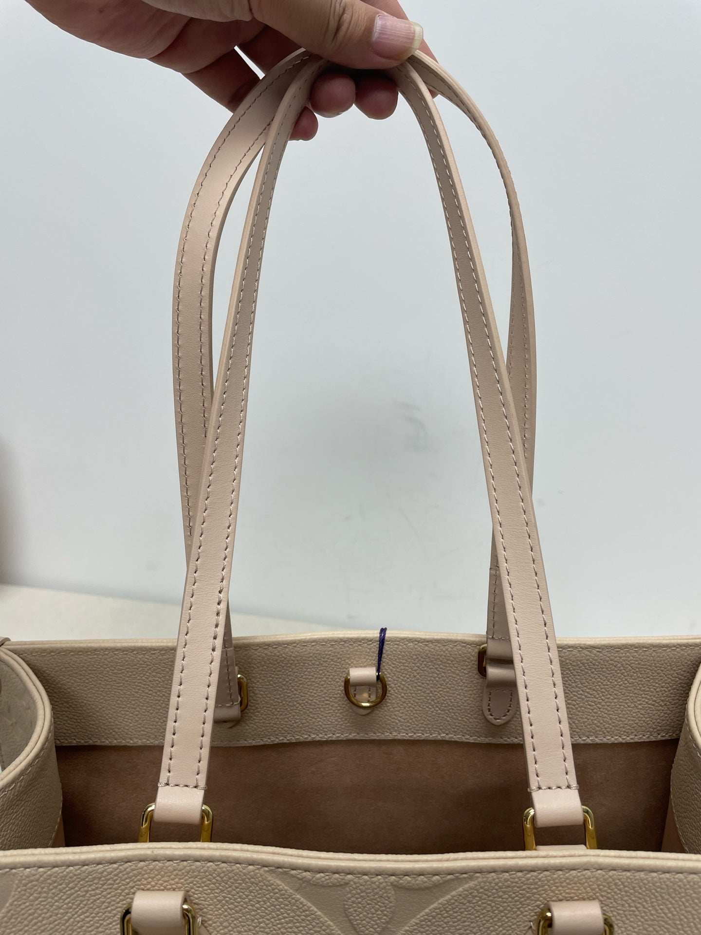 Louis Vuitton - OnTheGo - Leather - Beige - (medium)