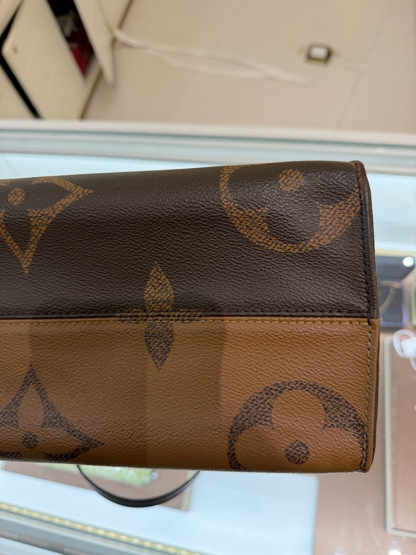 Louis Vuitton - Onthego - Leather - Brown - (Medium)