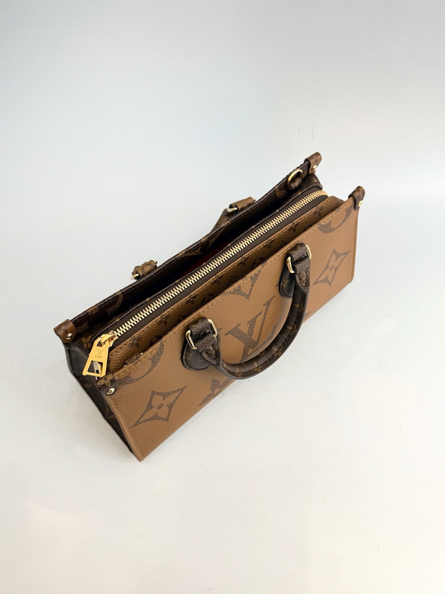 Louis Vuitton - Onthego - Leather - Brown - (mini)