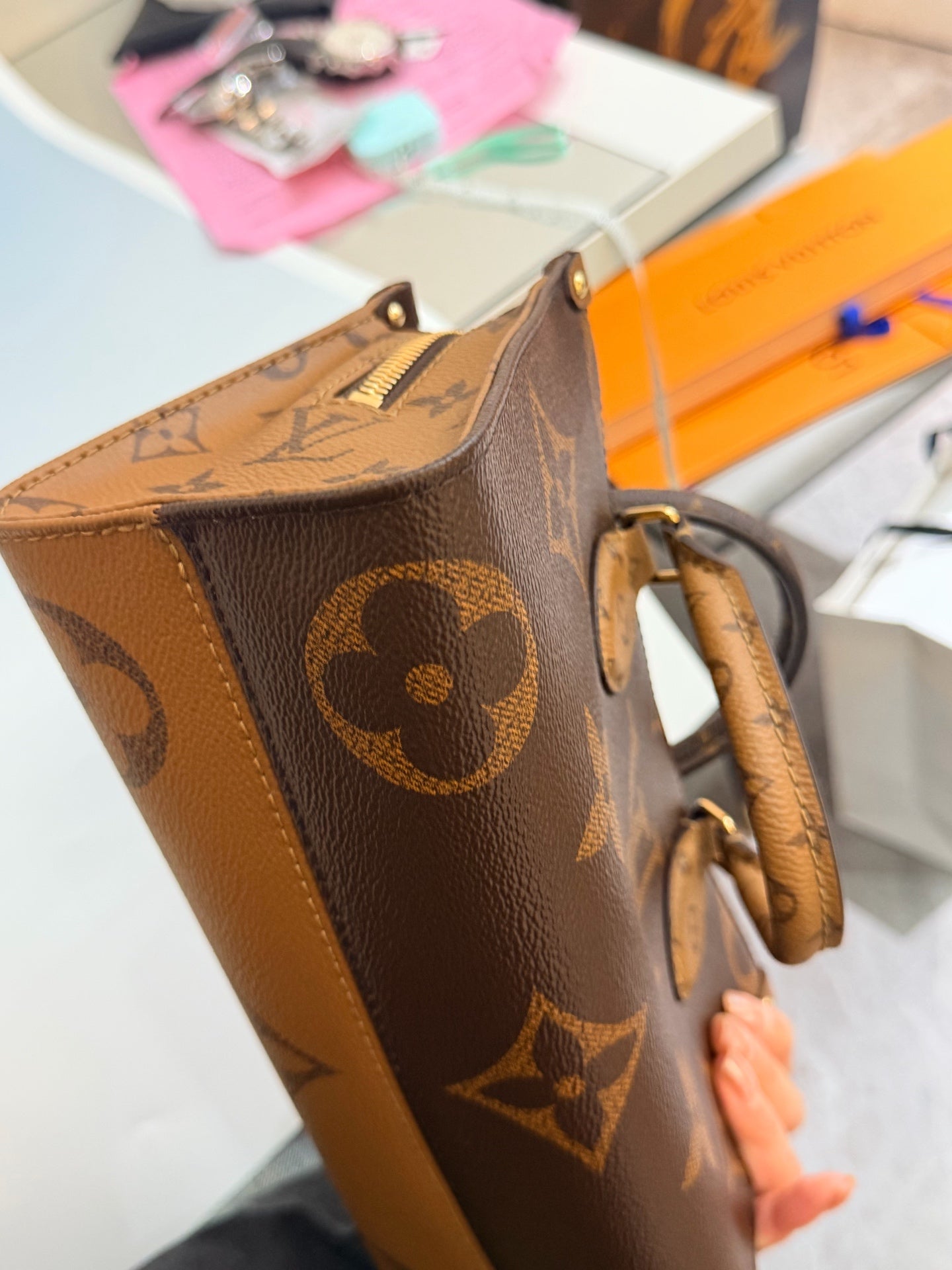 Louis Vuitton - Onthego - Leather - Brown - (mini)