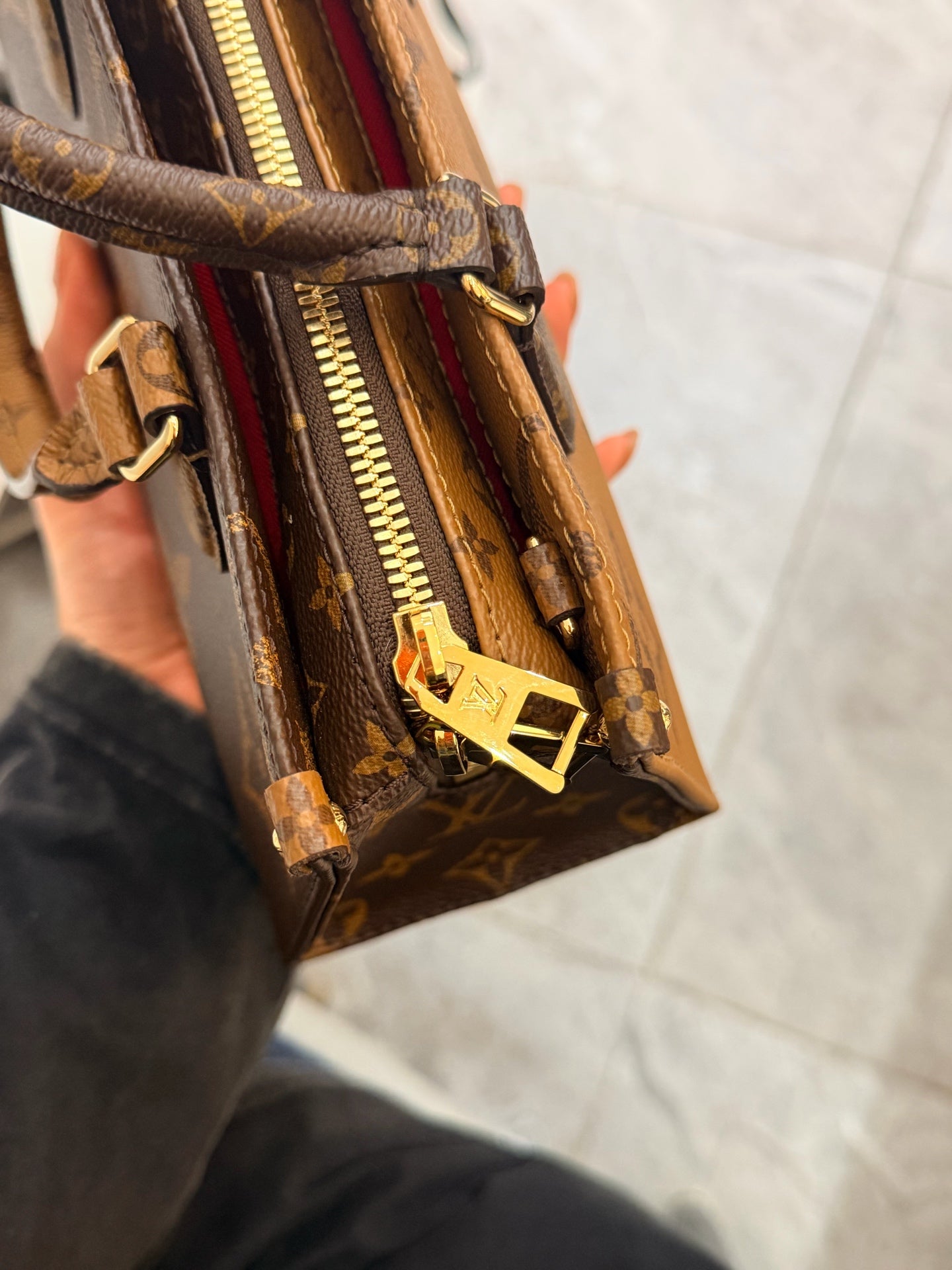 Louis Vuitton - Onthego - Leather - Brown - (mini)