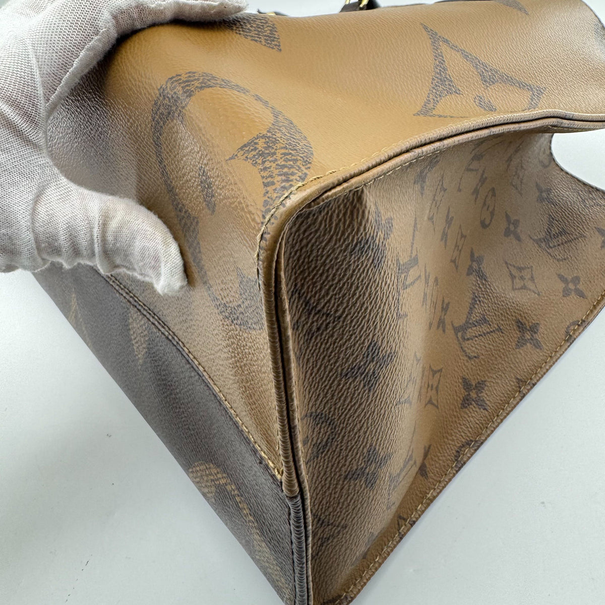 Louis Vuitton - OnTheGo - Leather - Multicolour - (medium)