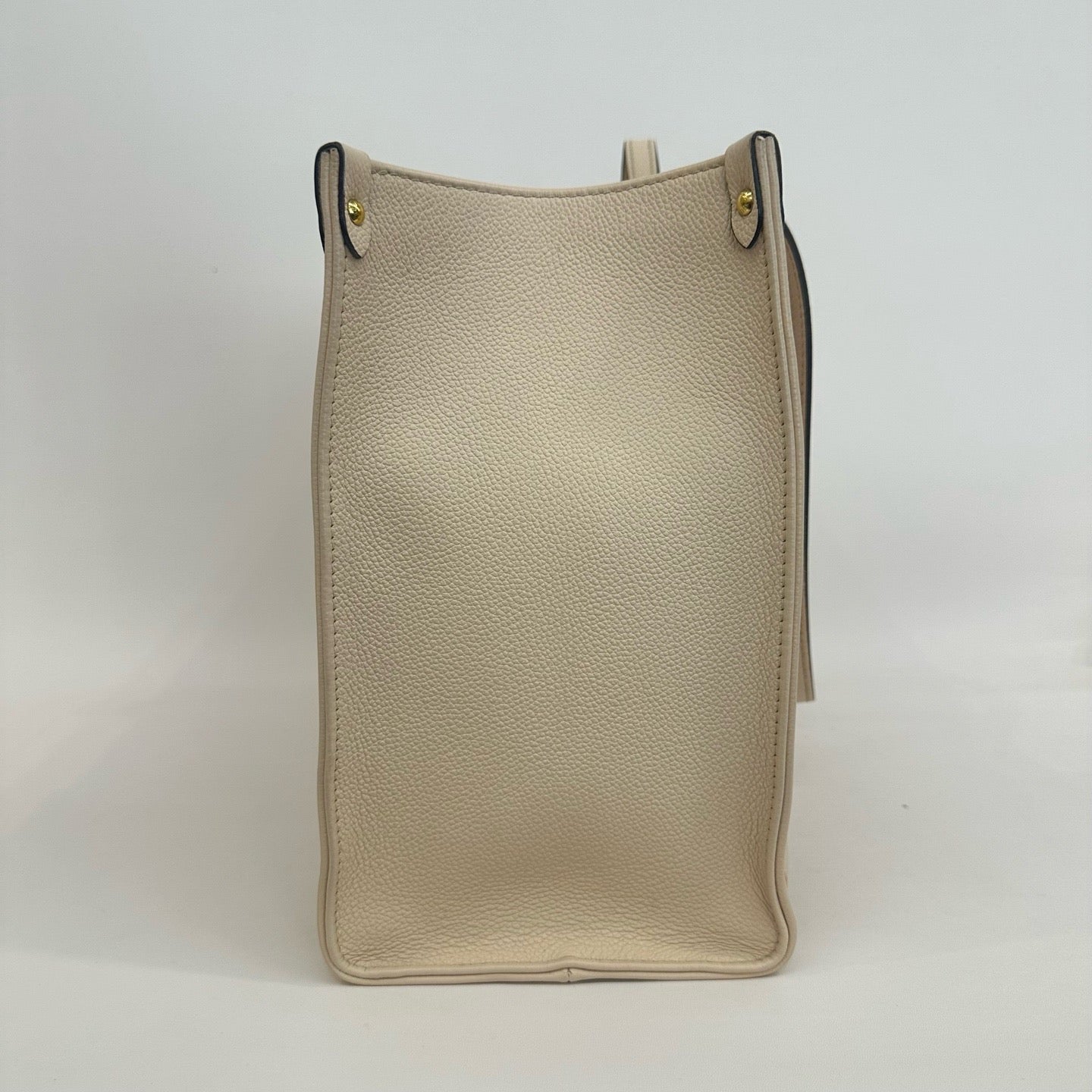 Louis Vuitton - OnTheGo MM - Grained leather - Cream with Orange and White Monogram - (medium)