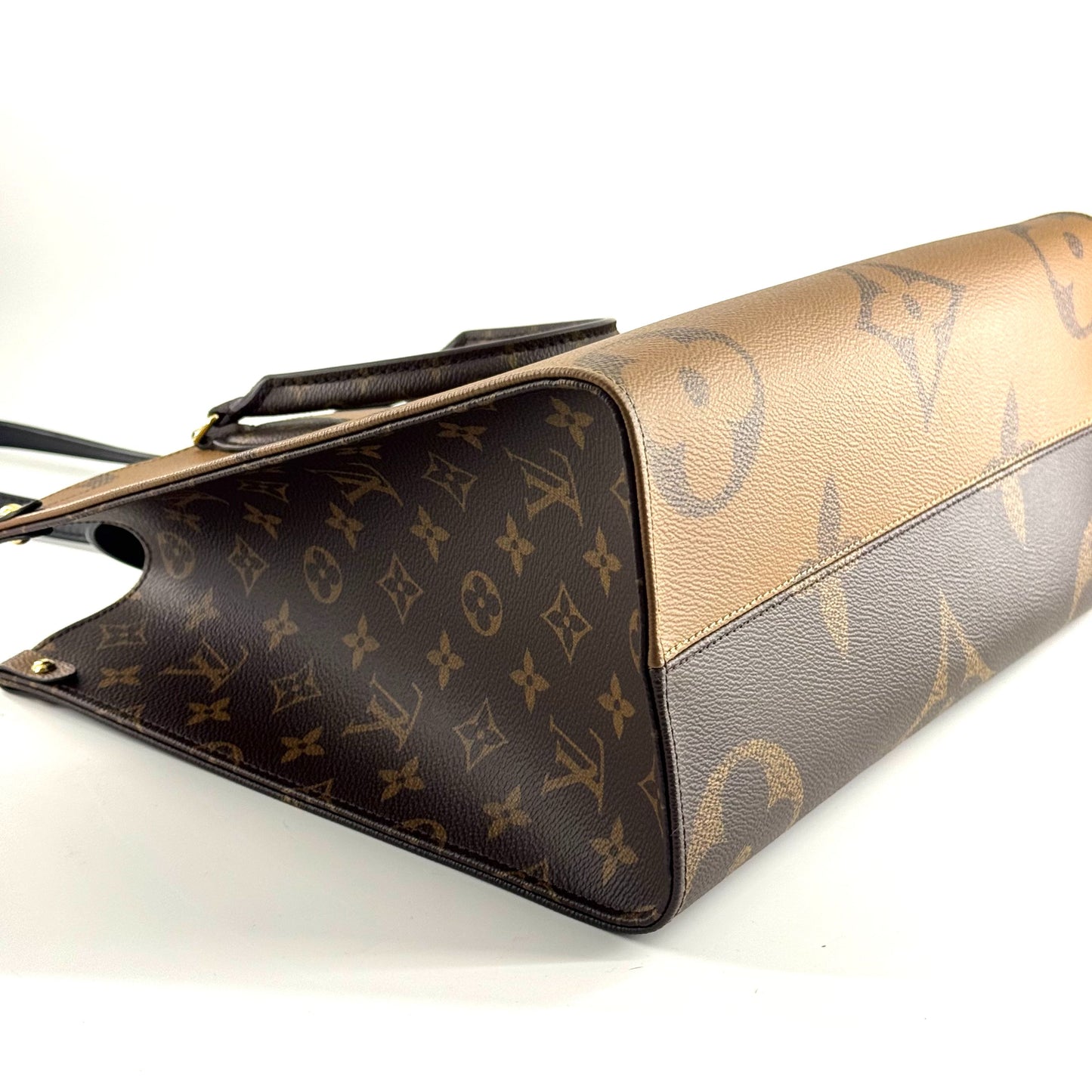 Louis Vuitton - OnTheGo MM - Leather - Brown - (medium)