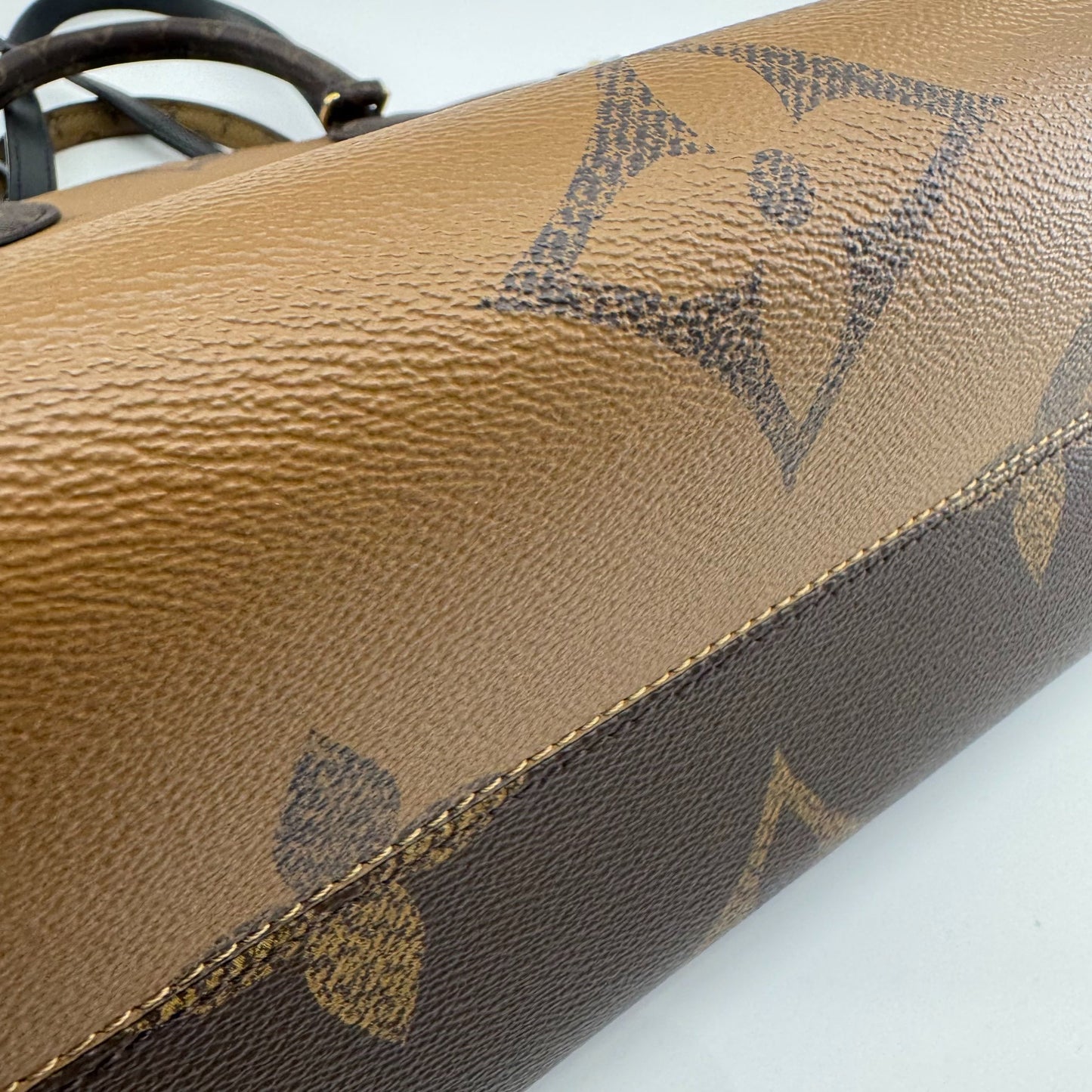Louis Vuitton - OnTheGo MM - Leather - Brown - (medium)