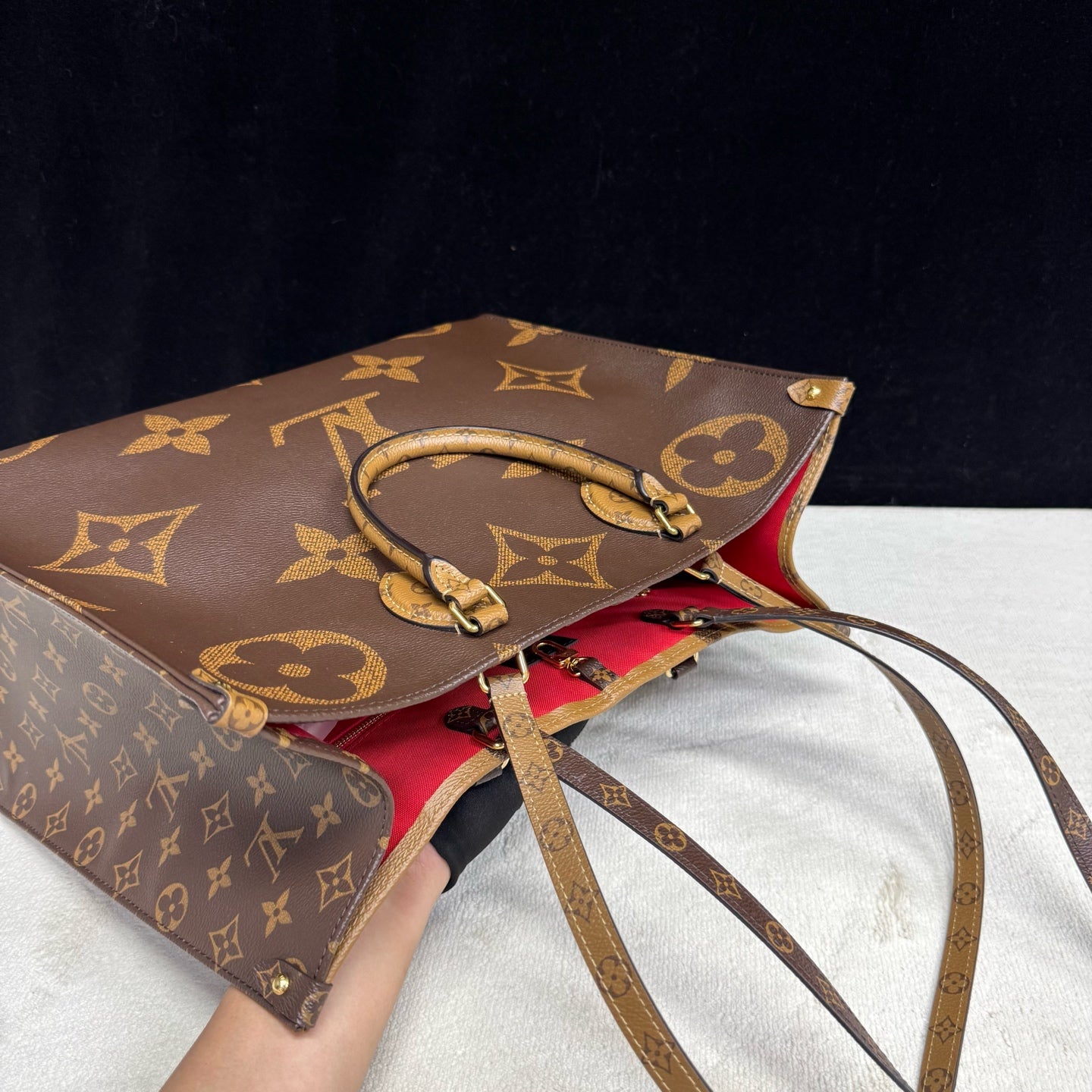 Louis Vuitton - OnTheGo - Synthetic - Multicolour - (large)