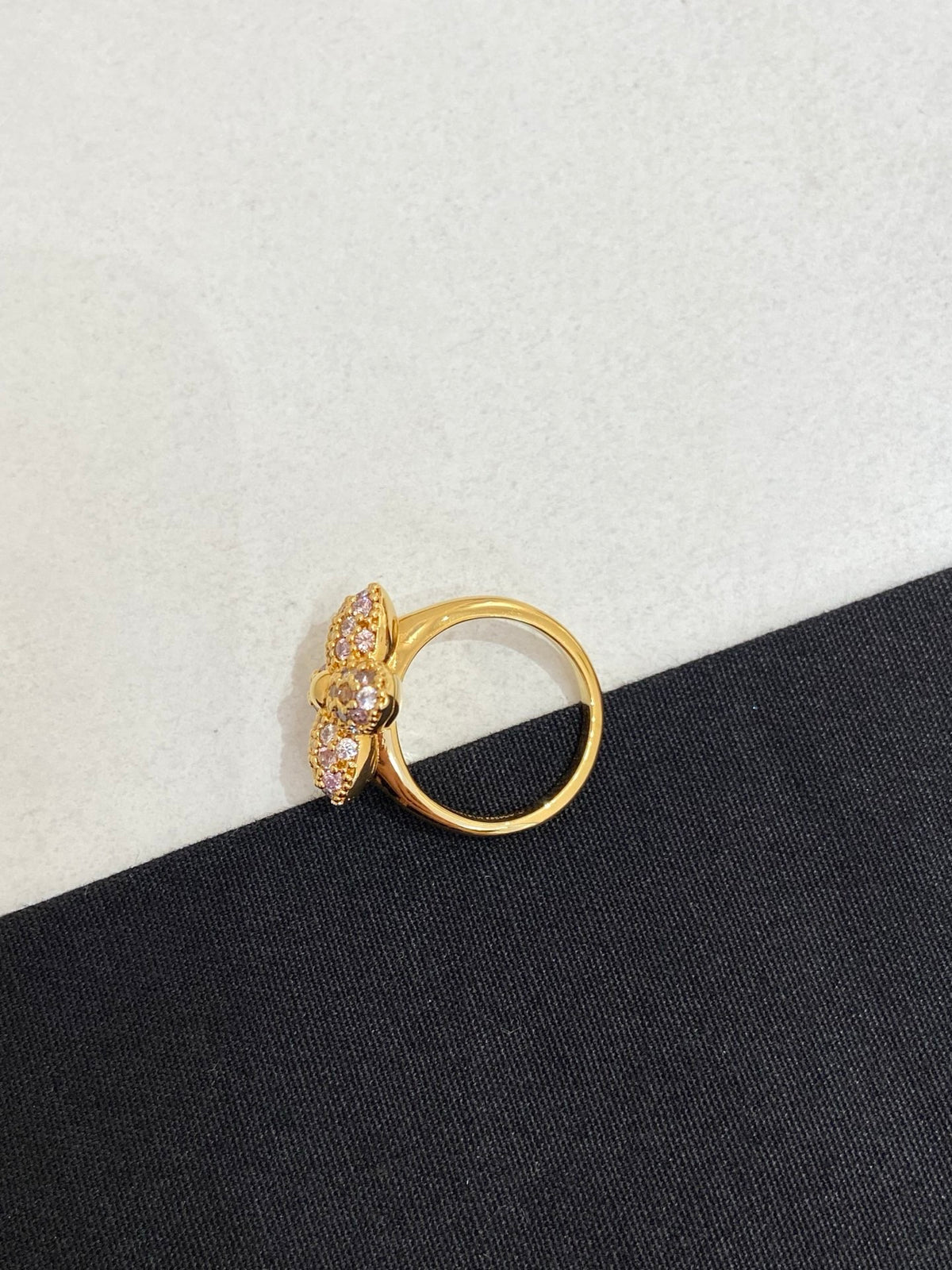 Louis Vuitton - Other - 18k yellow gold with diamonds - Gold - (53)