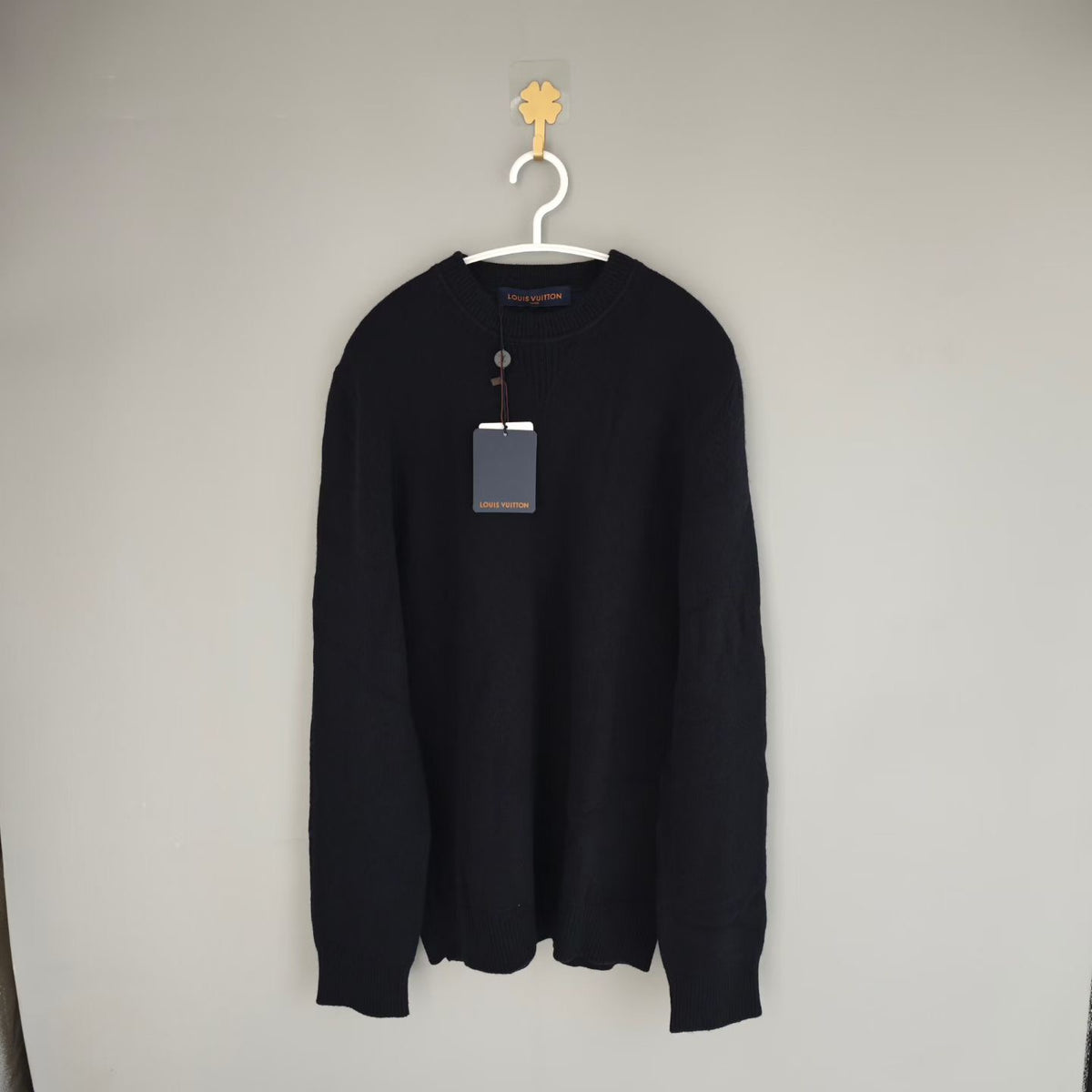 Louis Vuitton - Other - Cashmere - Black - (L)