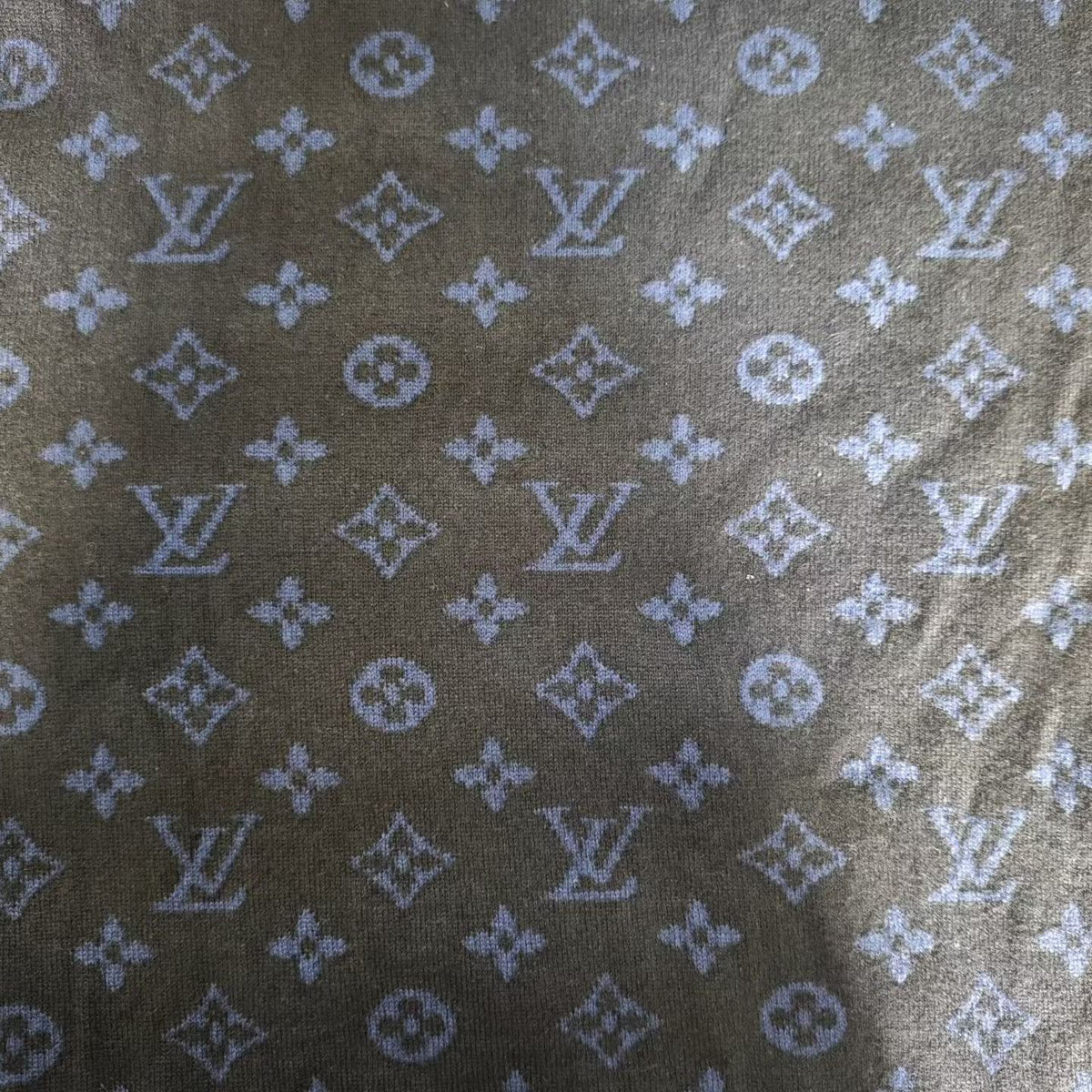 Louis Vuitton - Other - Cashmere - Black - (L)