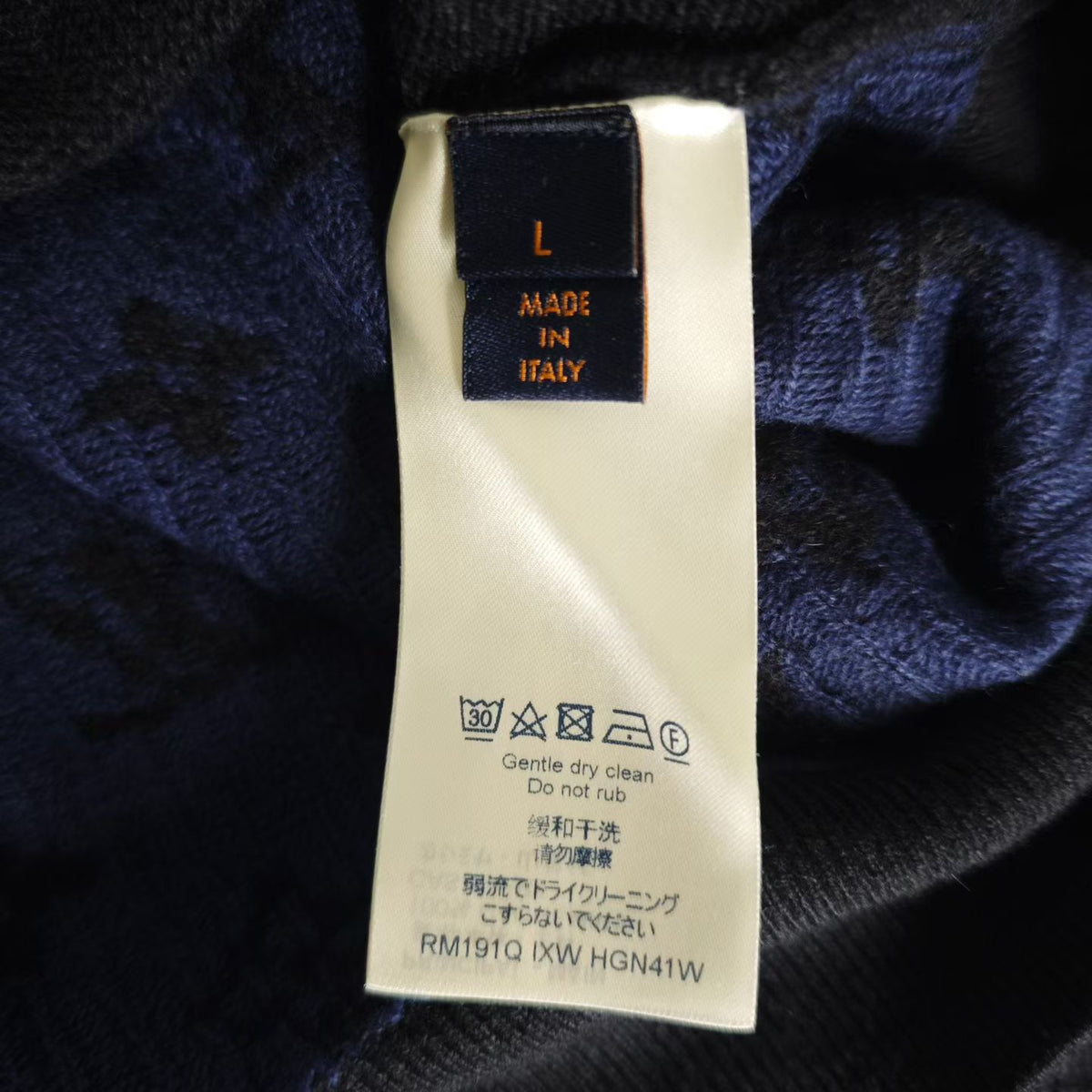 Louis Vuitton - Other - Cashmere - Black - (L)