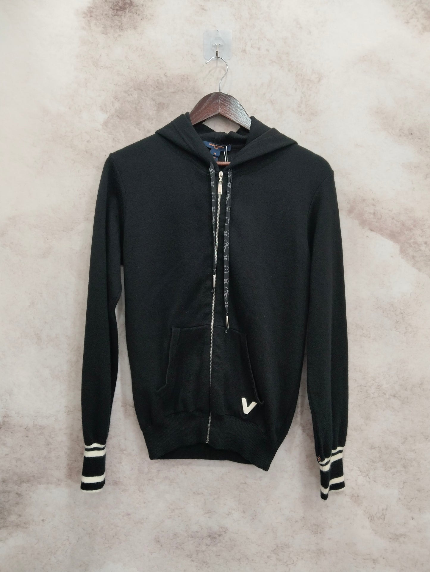 Louis Vuitton - Other - Cashmere - Black - (M)