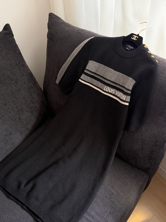 Louis Vuitton - Other - Cashmere - Black - (M)