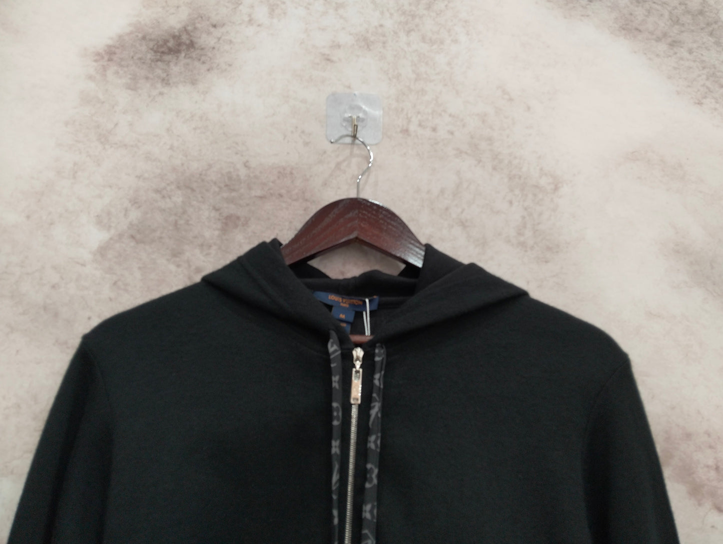 Louis Vuitton - Other - Cashmere - Black - (M)