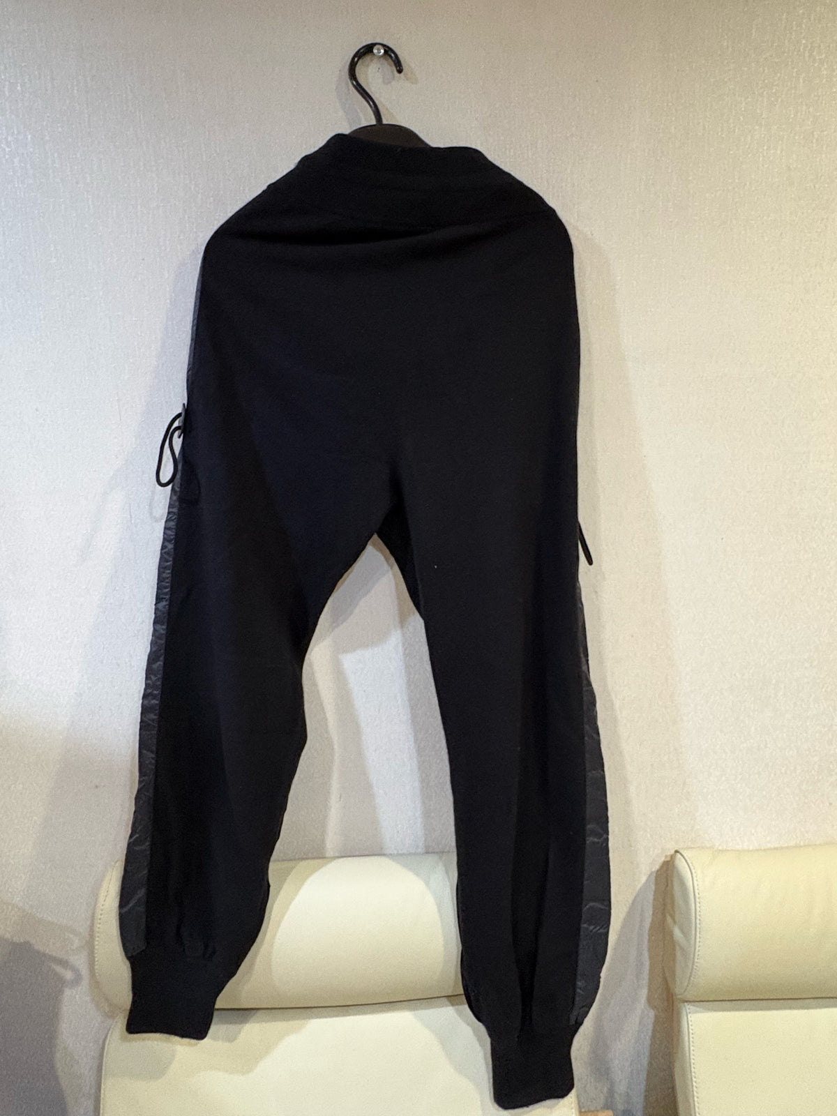 Louis Vuitton - Other - Cashmere - Black - (XS)