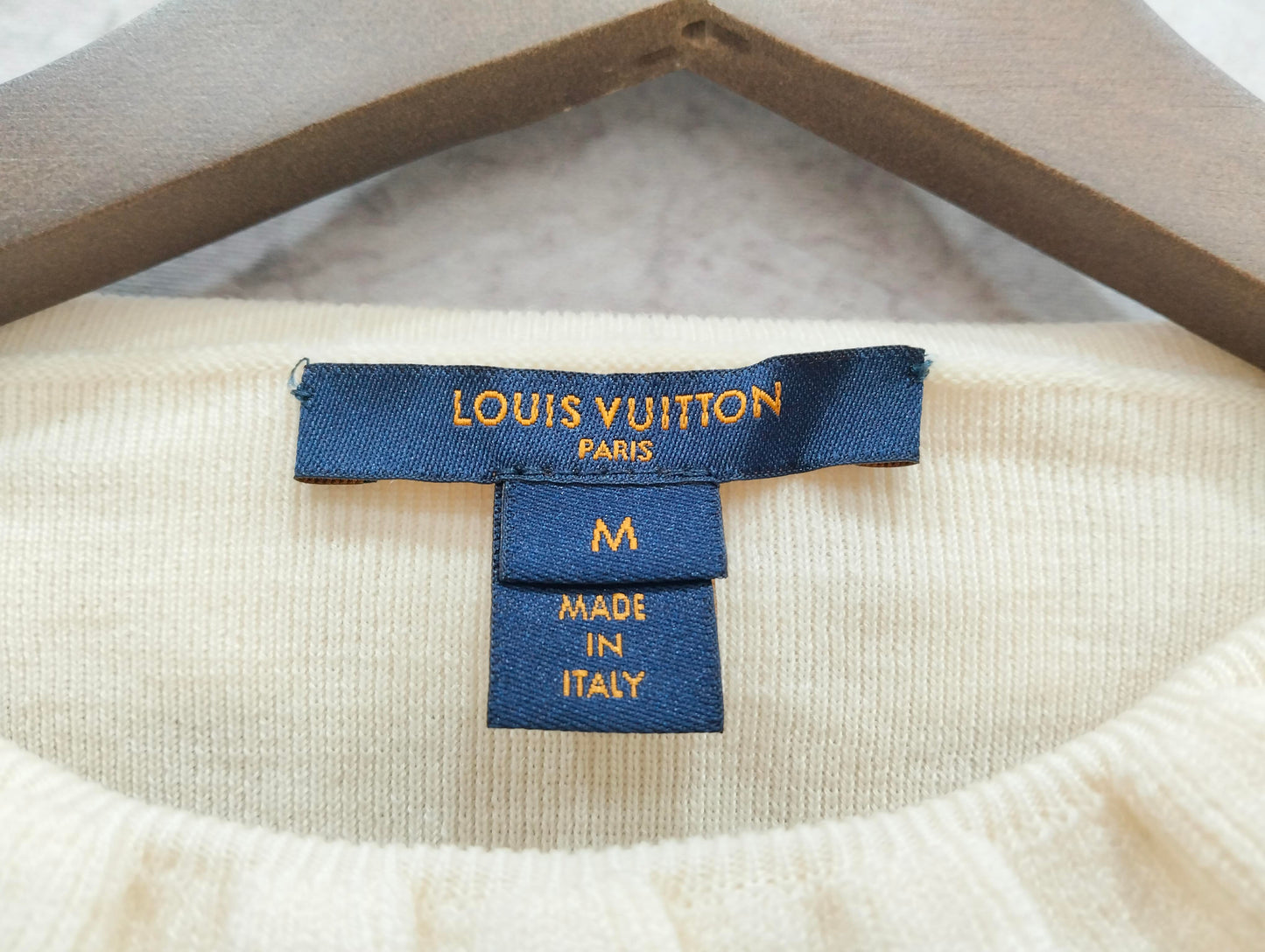 Louis Vuitton - Other - Cloth - Beige - (M)