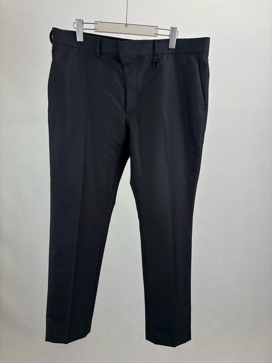 Louis Vuitton - Other - Cloth - Black - (44)