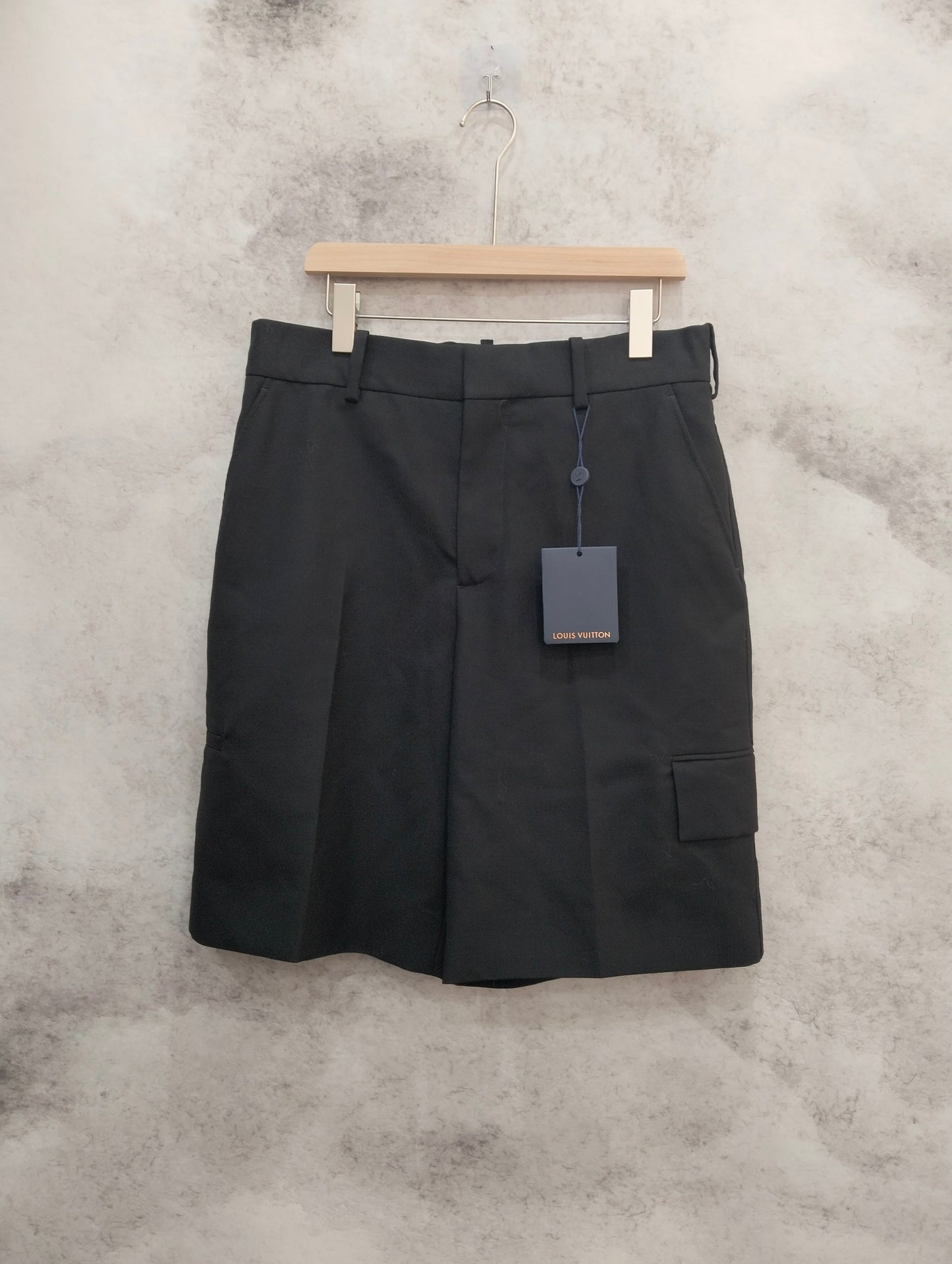 Louis Vuitton - Other - Cloth - Black - (50)