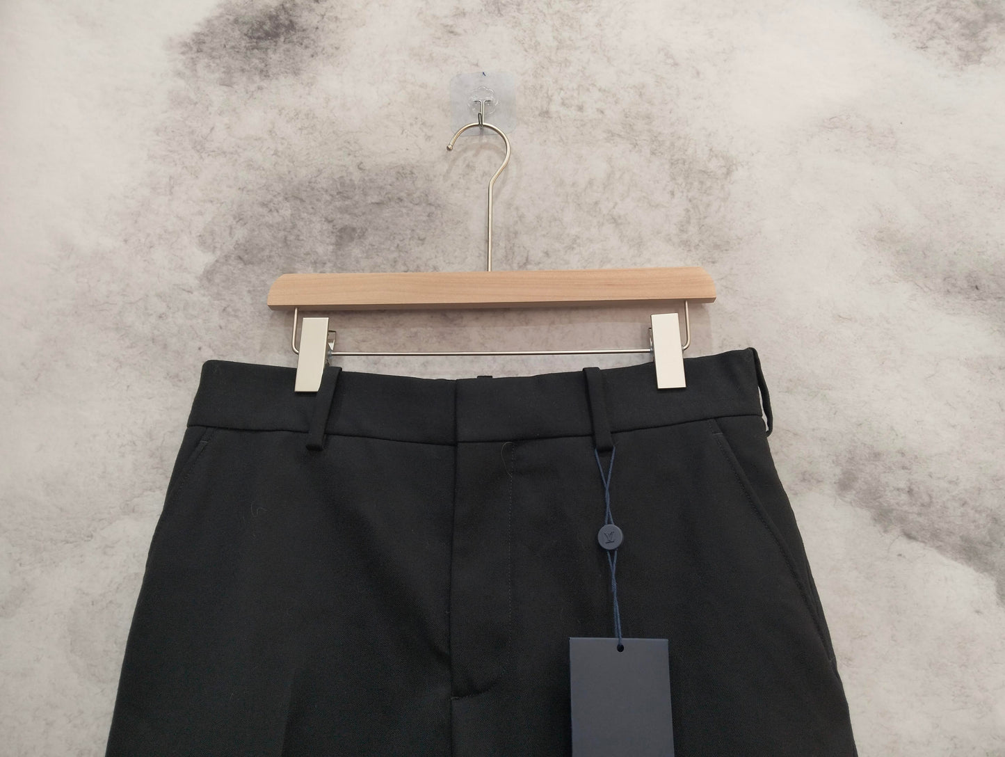 Louis Vuitton - Other - Cloth - Black - (50)