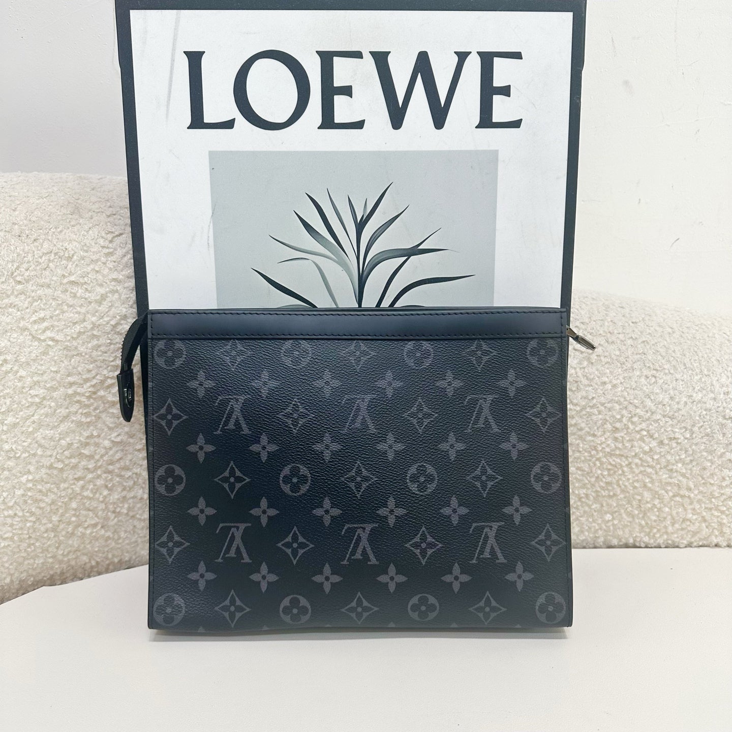 Louis Vuitton - Other - Cloth - Black - (medium)