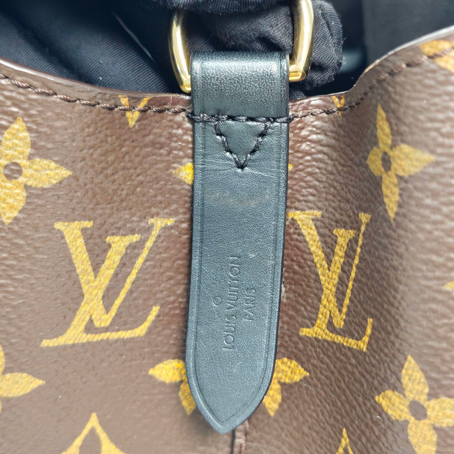 Louis Vuitton - Other - Cloth - Black - (medium)
