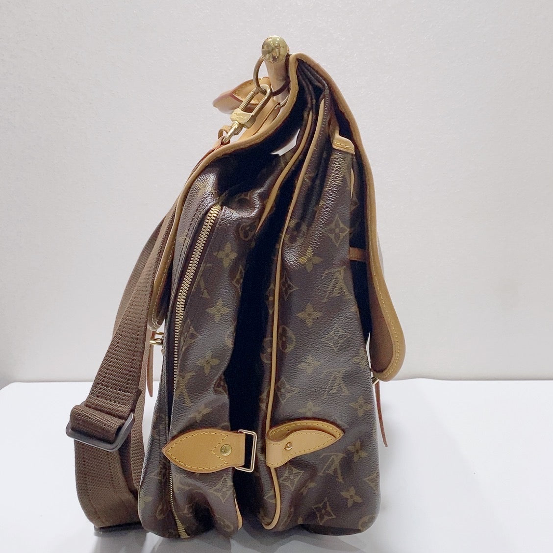 Louis Vuitton - Other - Cloth - Brown - (large)