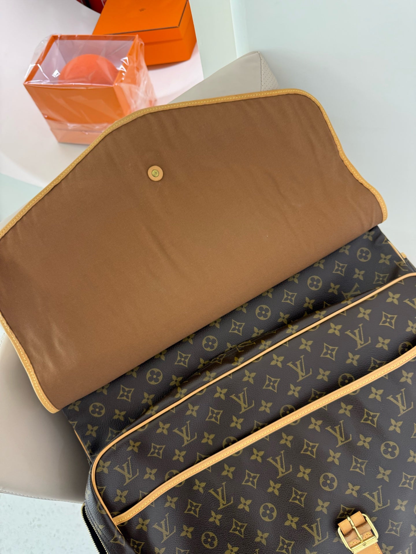 Louis Vuitton - Other - Cloth - Brown - (large)
