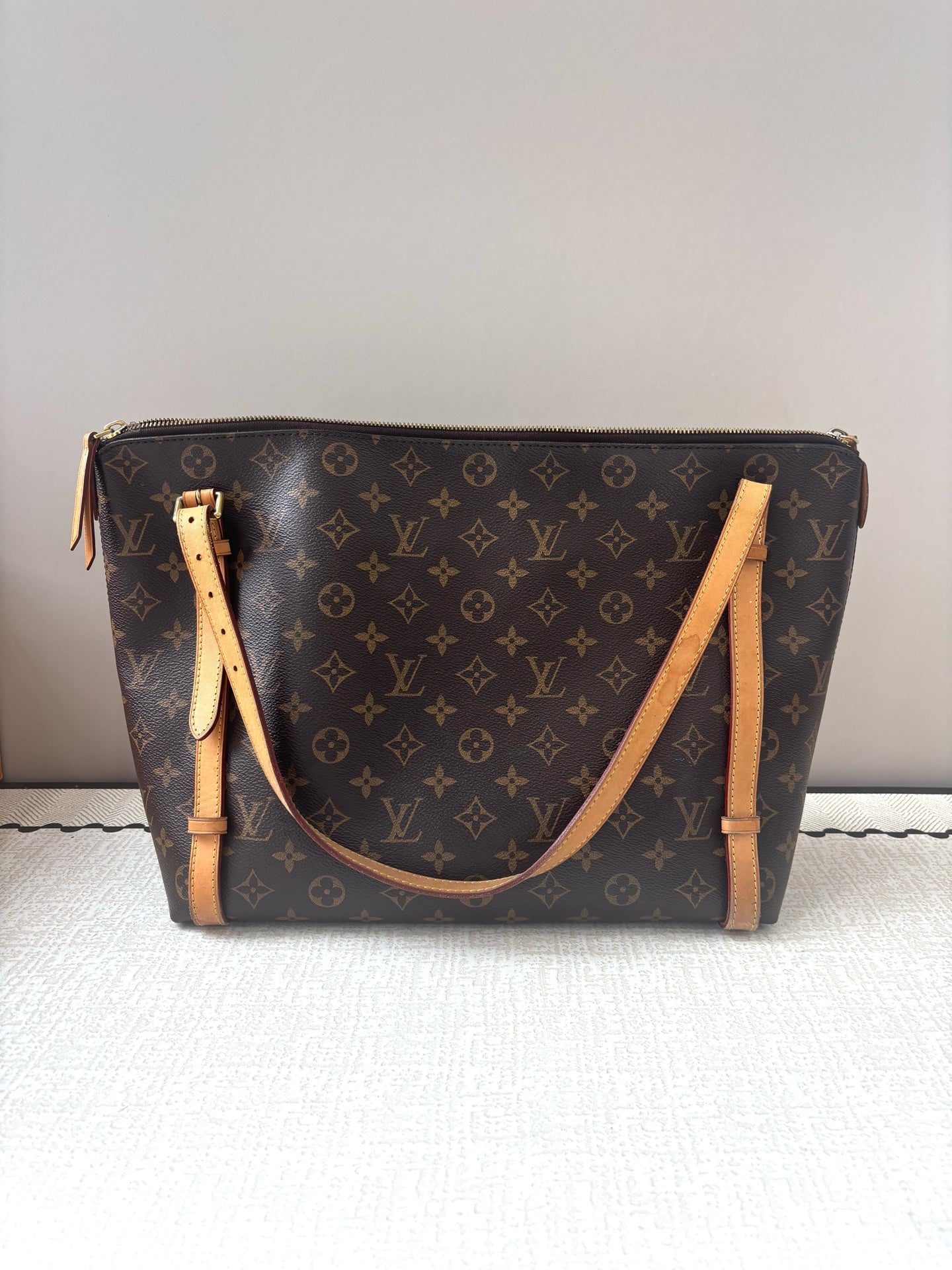Louis Vuitton - Other - Cloth - Brown - (medium)