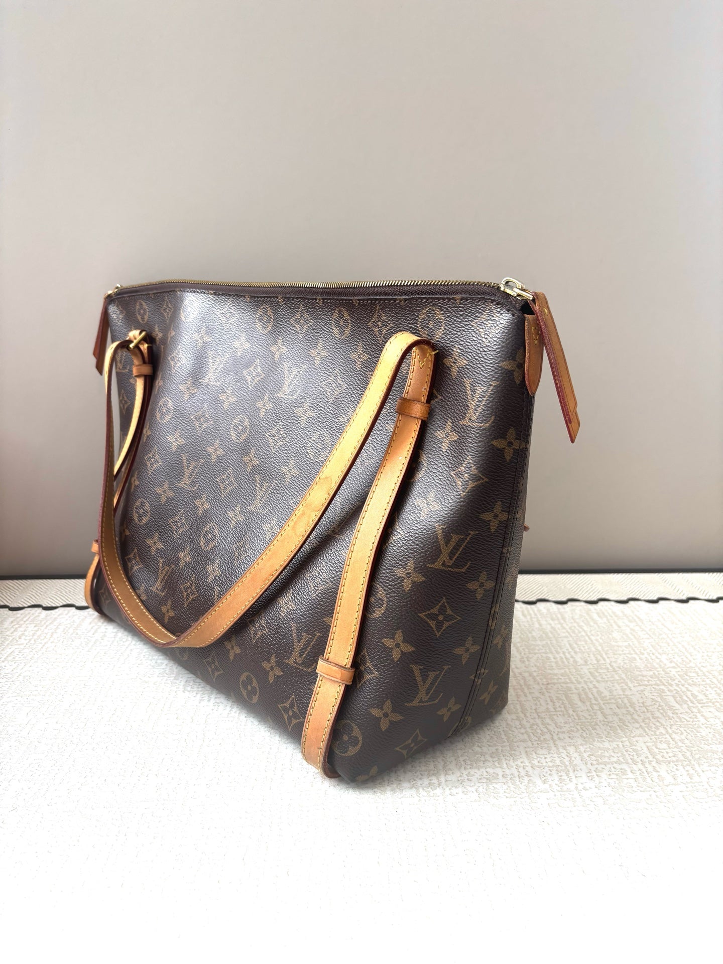 Louis Vuitton - Other - Cloth - Brown - (medium)