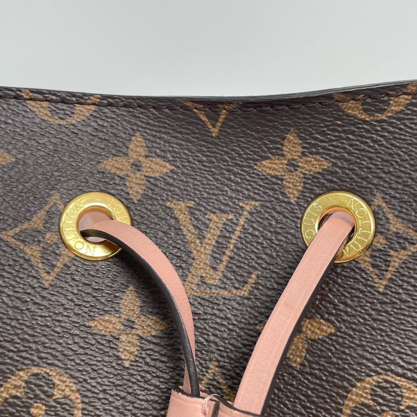 Louis Vuitton - Other - Cloth - Brown - (medium)
